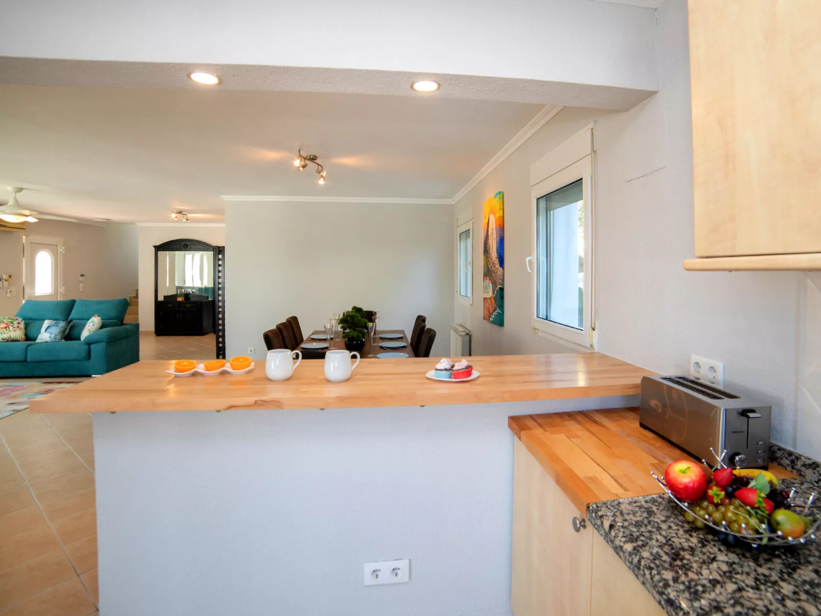 Noosa-Inside