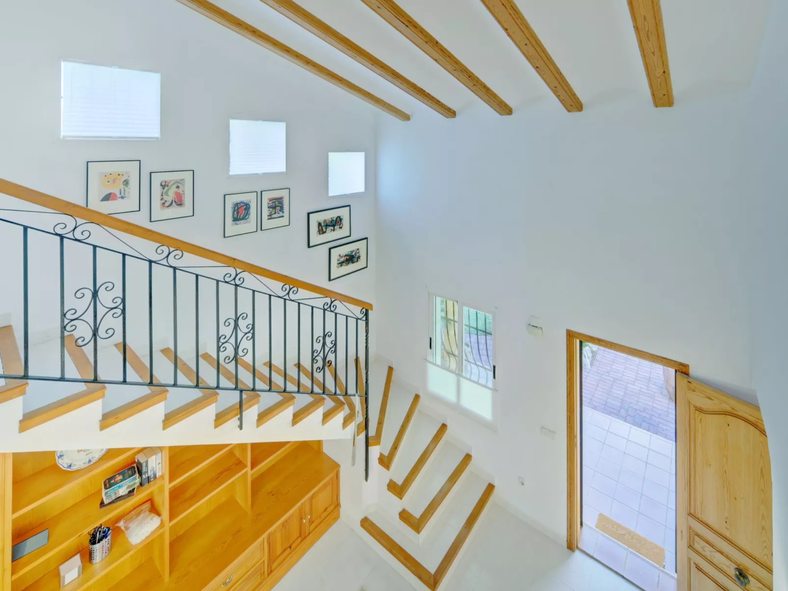 Villa del Tauro-Inside