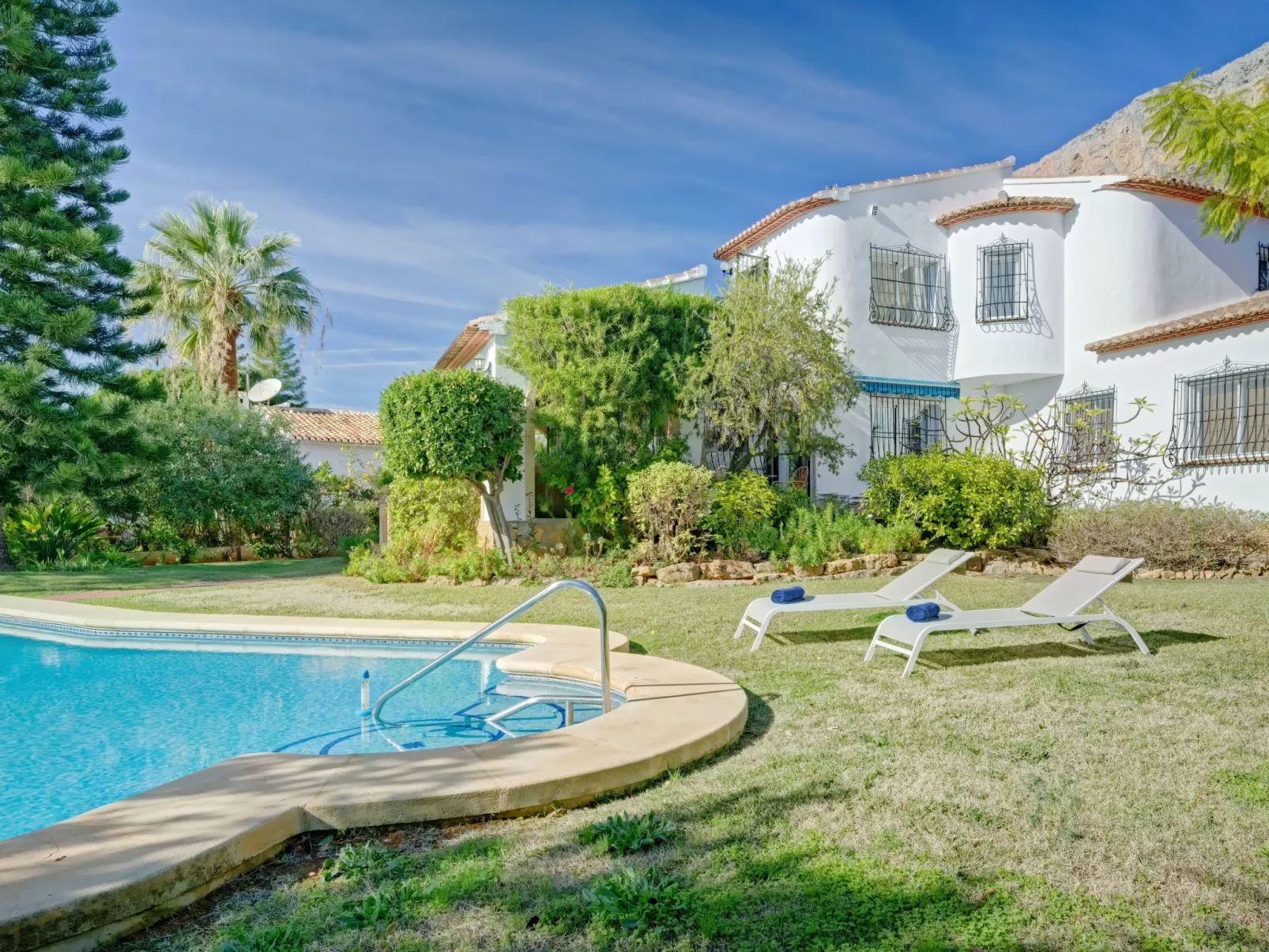 Villa del Tauro-Outside