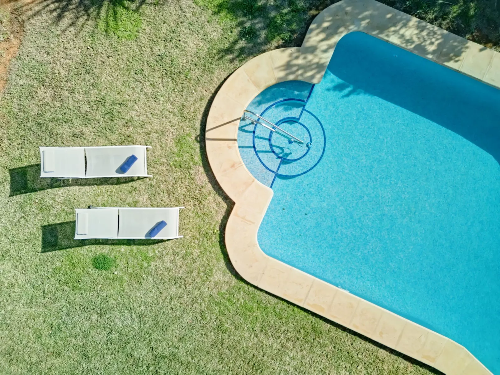 Villa del Tauro-Outside