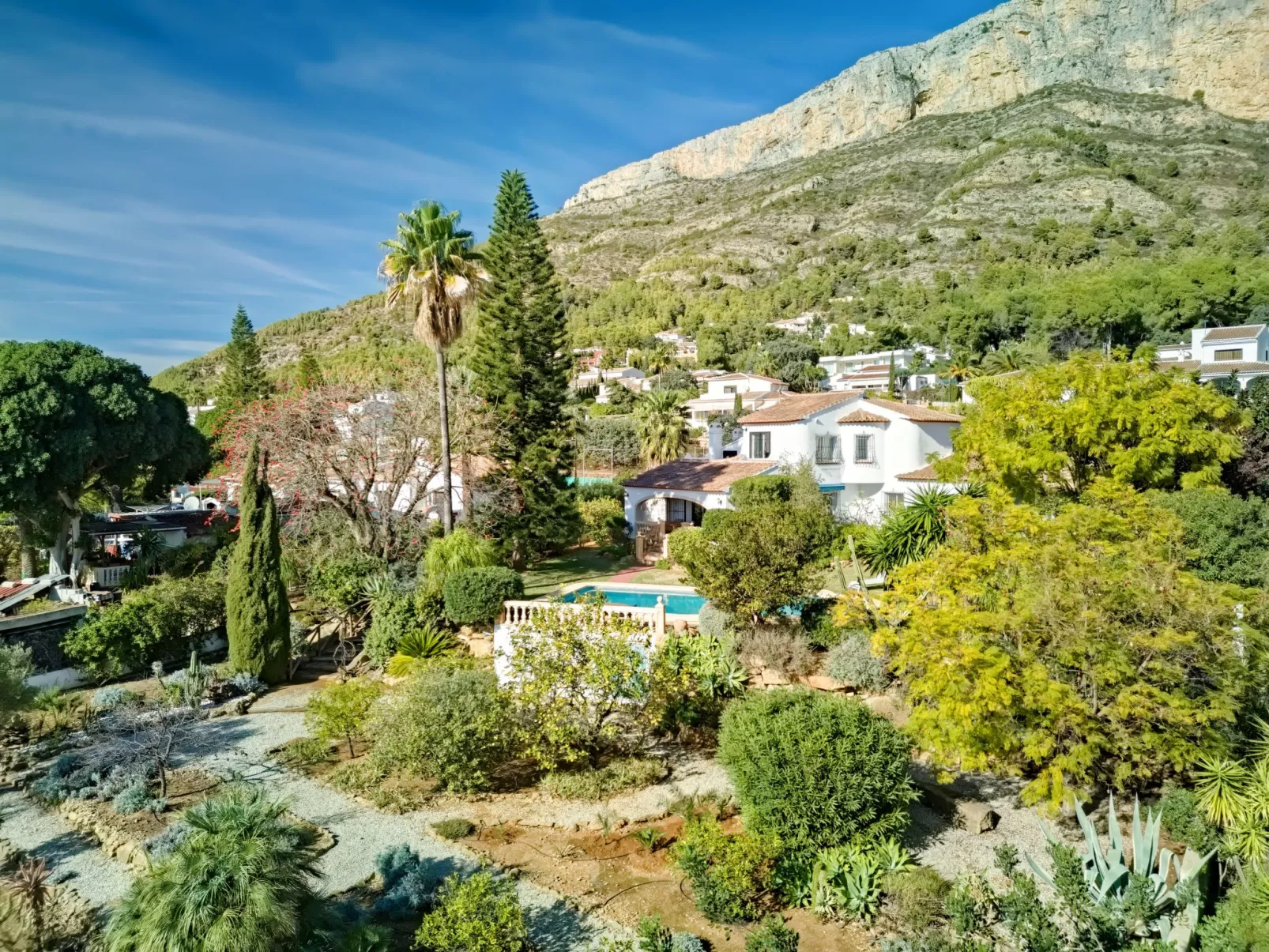 Villa del Tauro-Outside