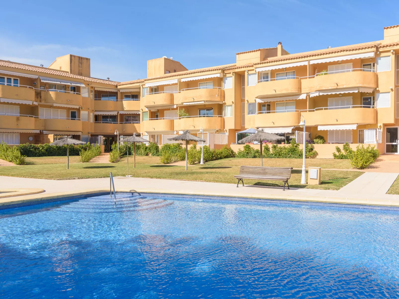 Villas del Mar-Outside