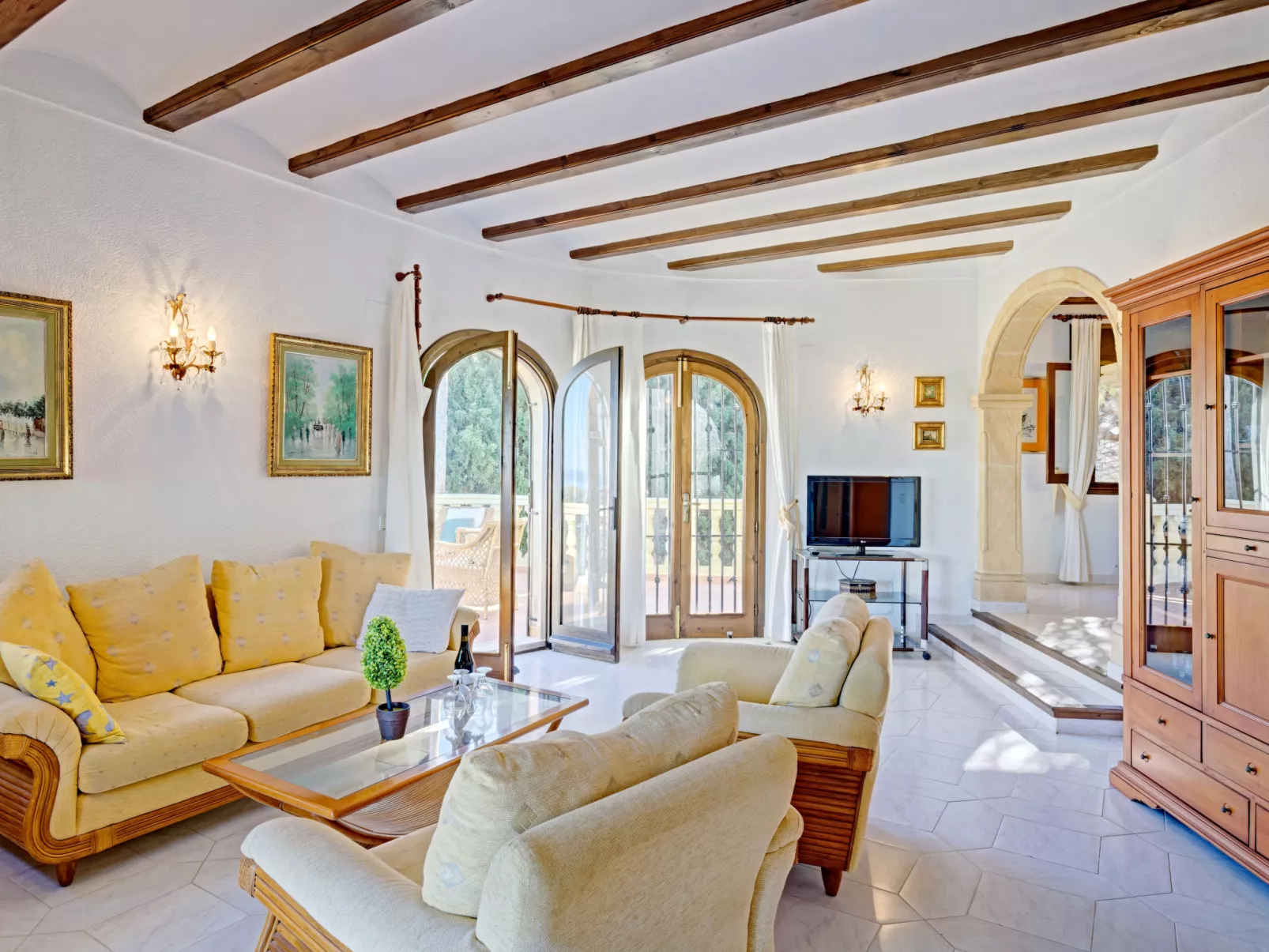 Villa Zamorita-Drinnen