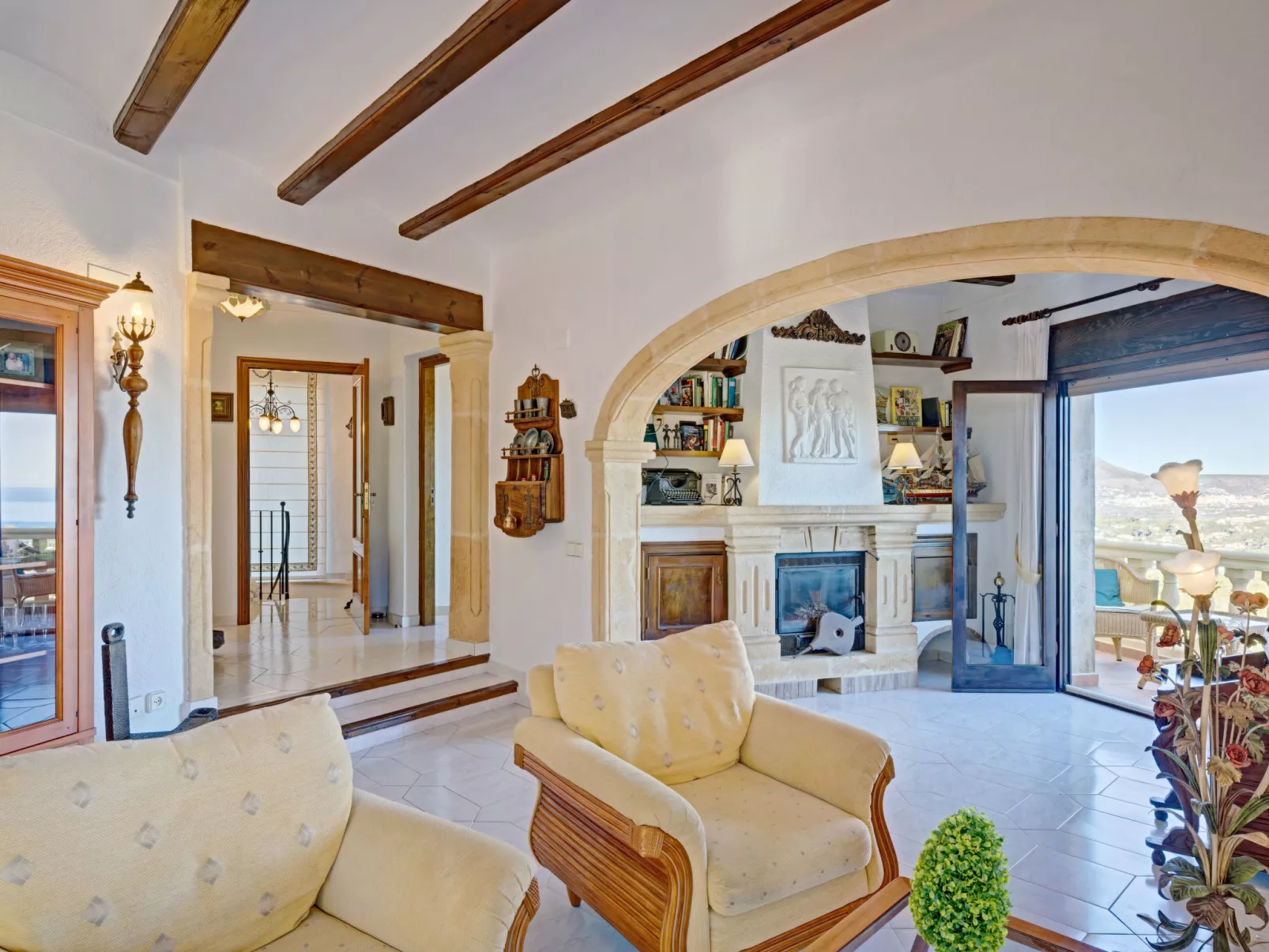 Villa Zamorita-Drinnen
