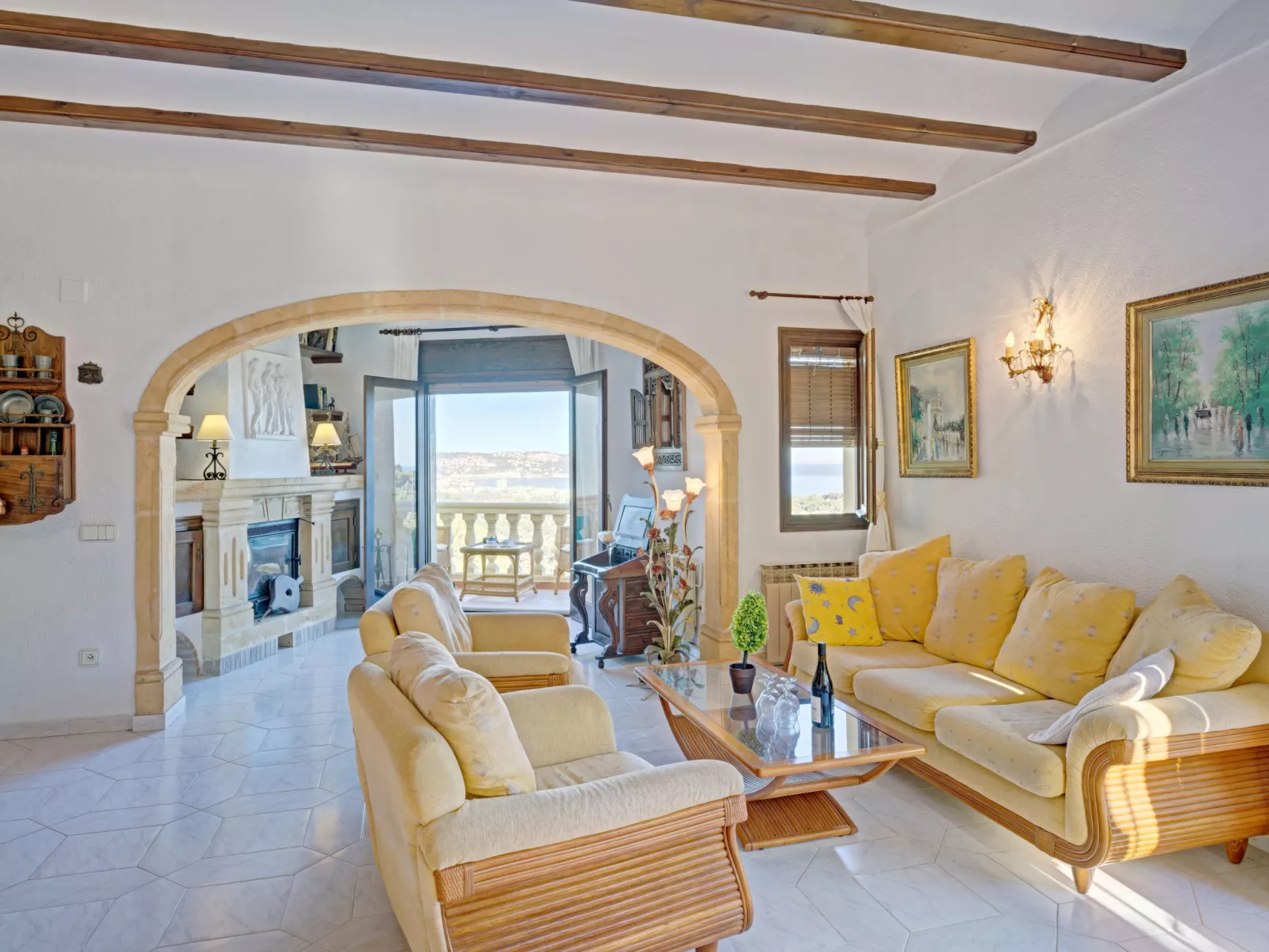 Villa Zamorita-Drinnen