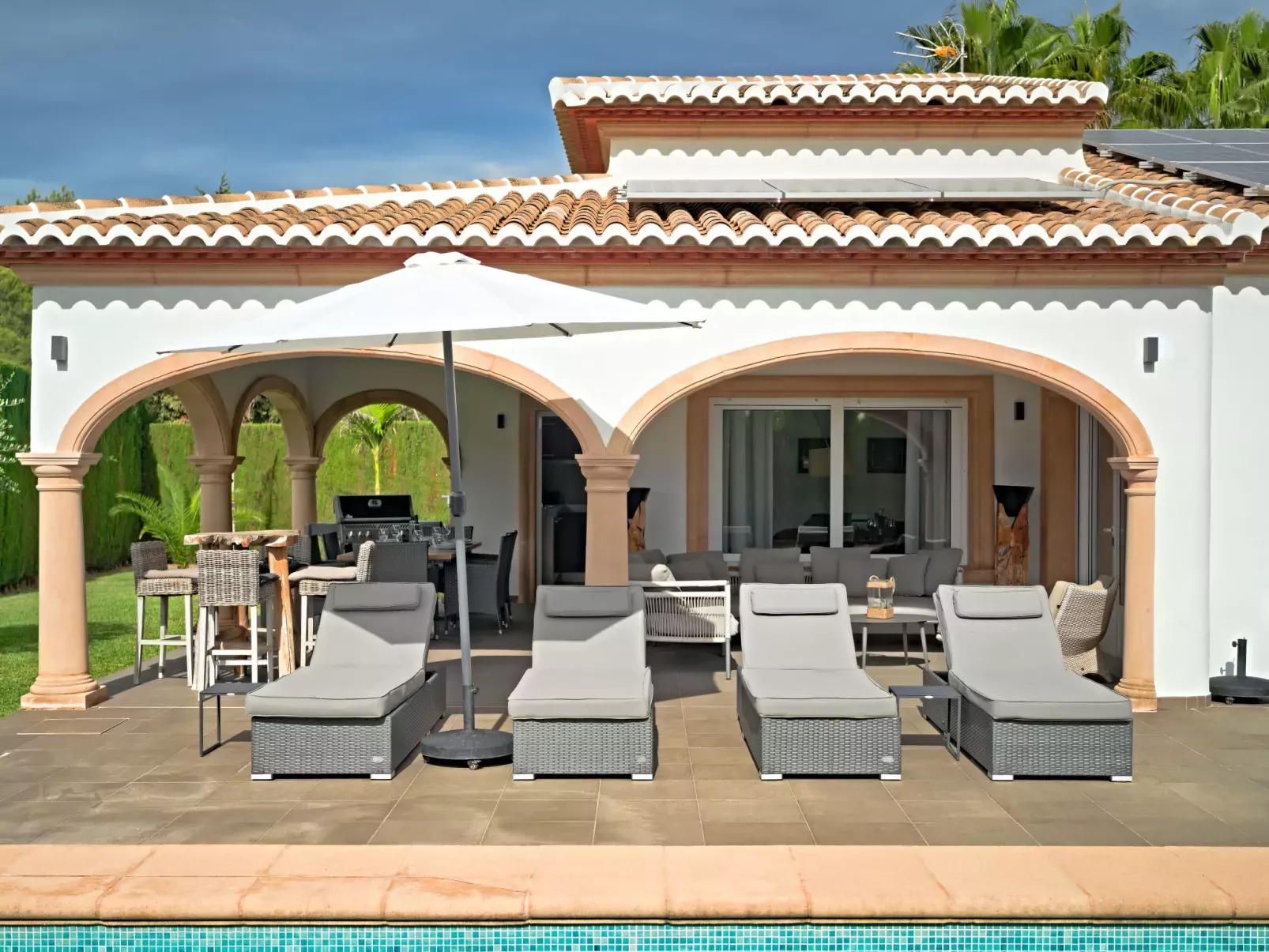 Villa SanMar-Outside