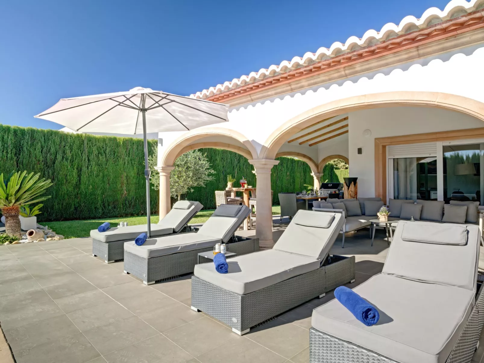 Villa SanMar-Outside