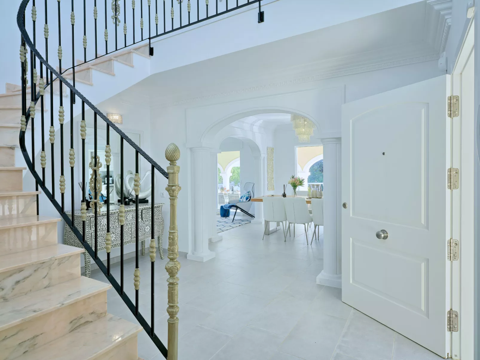 Villa Ewa-Dedans