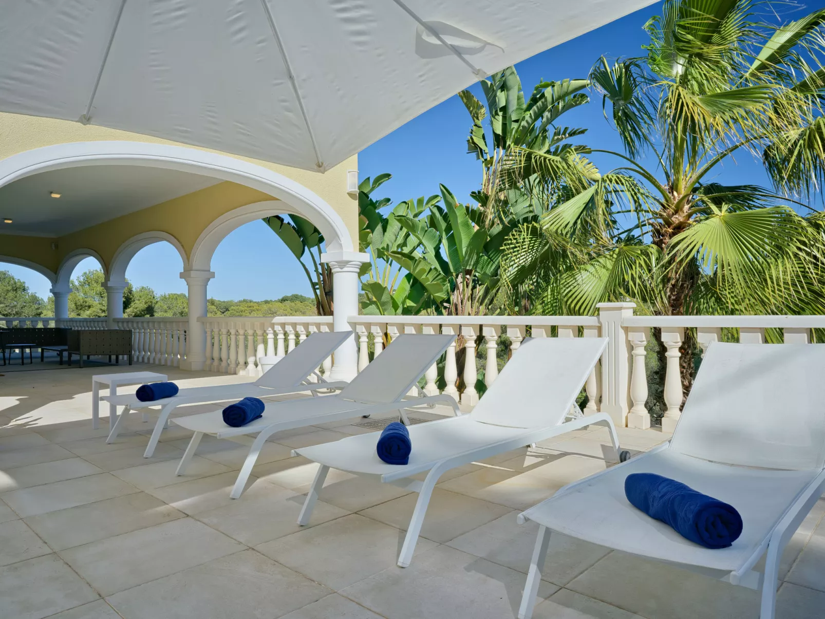Villa Ewa-Dedans