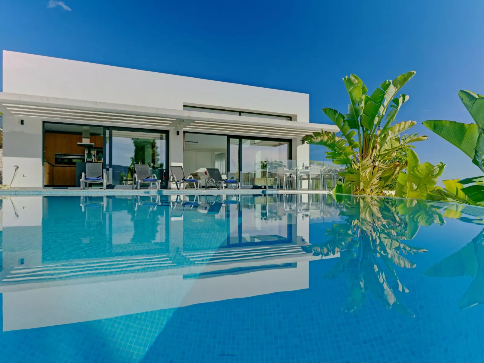 Villa Juno-Outside
