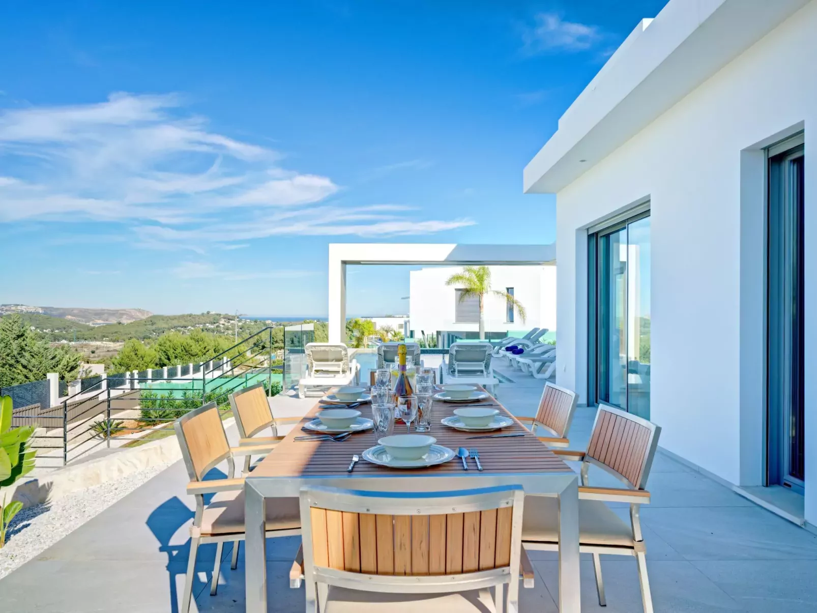 Villa Luna-Outside