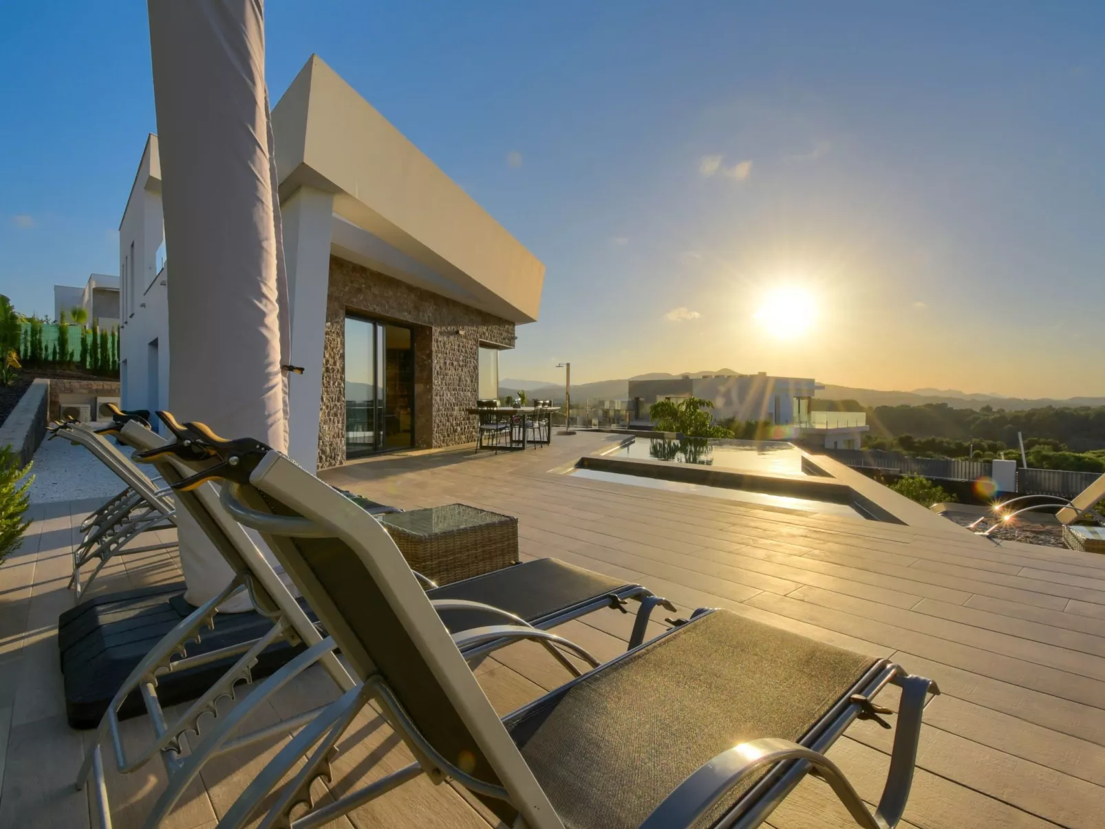 Villa Orion-Outside