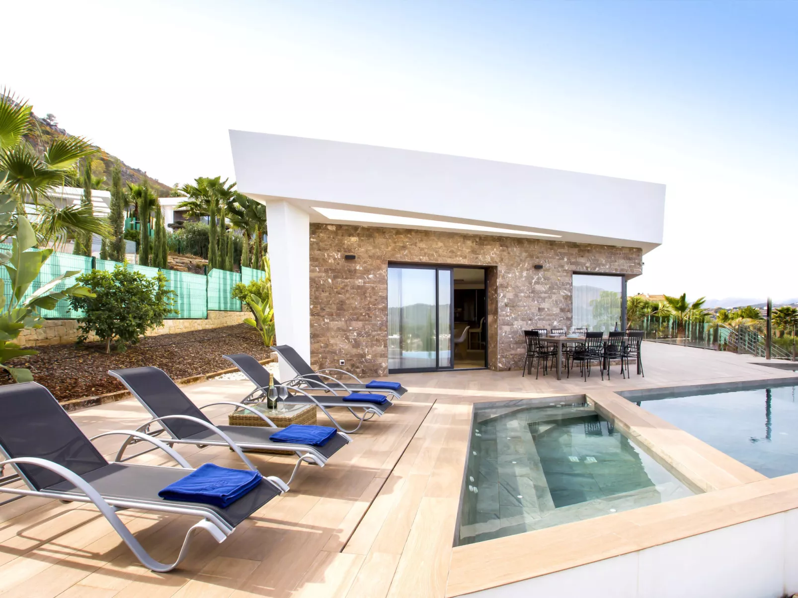 Villa Orion-Outside