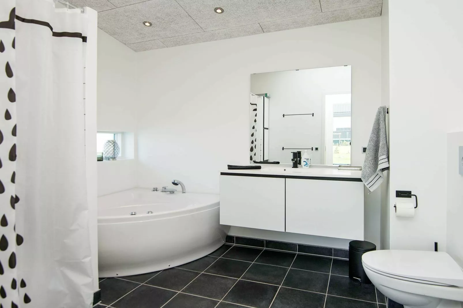 8 person holiday home in Knebel-Indoor