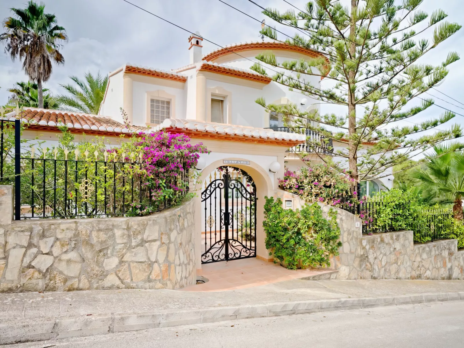 Villa Carpe Diem-Outside