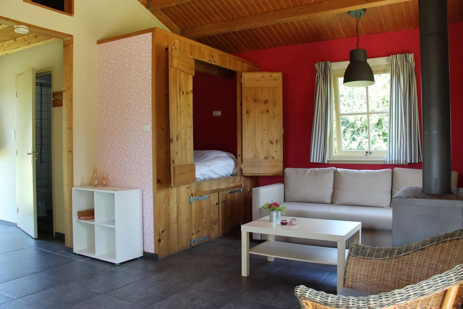 Vakantiehuisje 3 Aarde Groene Camping Lage Zwaluwe-Wohnzimmer