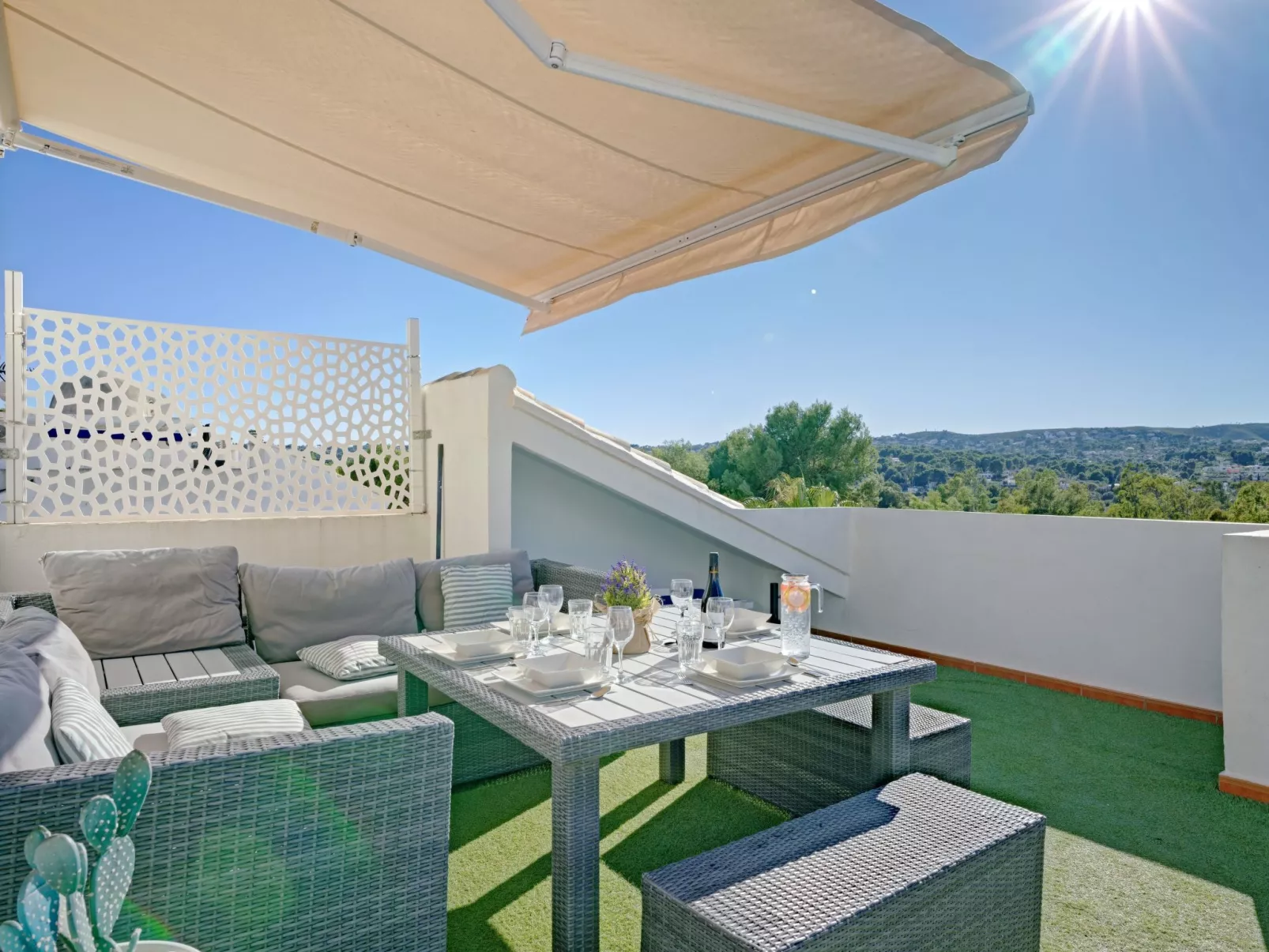 Monte Salonica Penthouse Plus-Outside