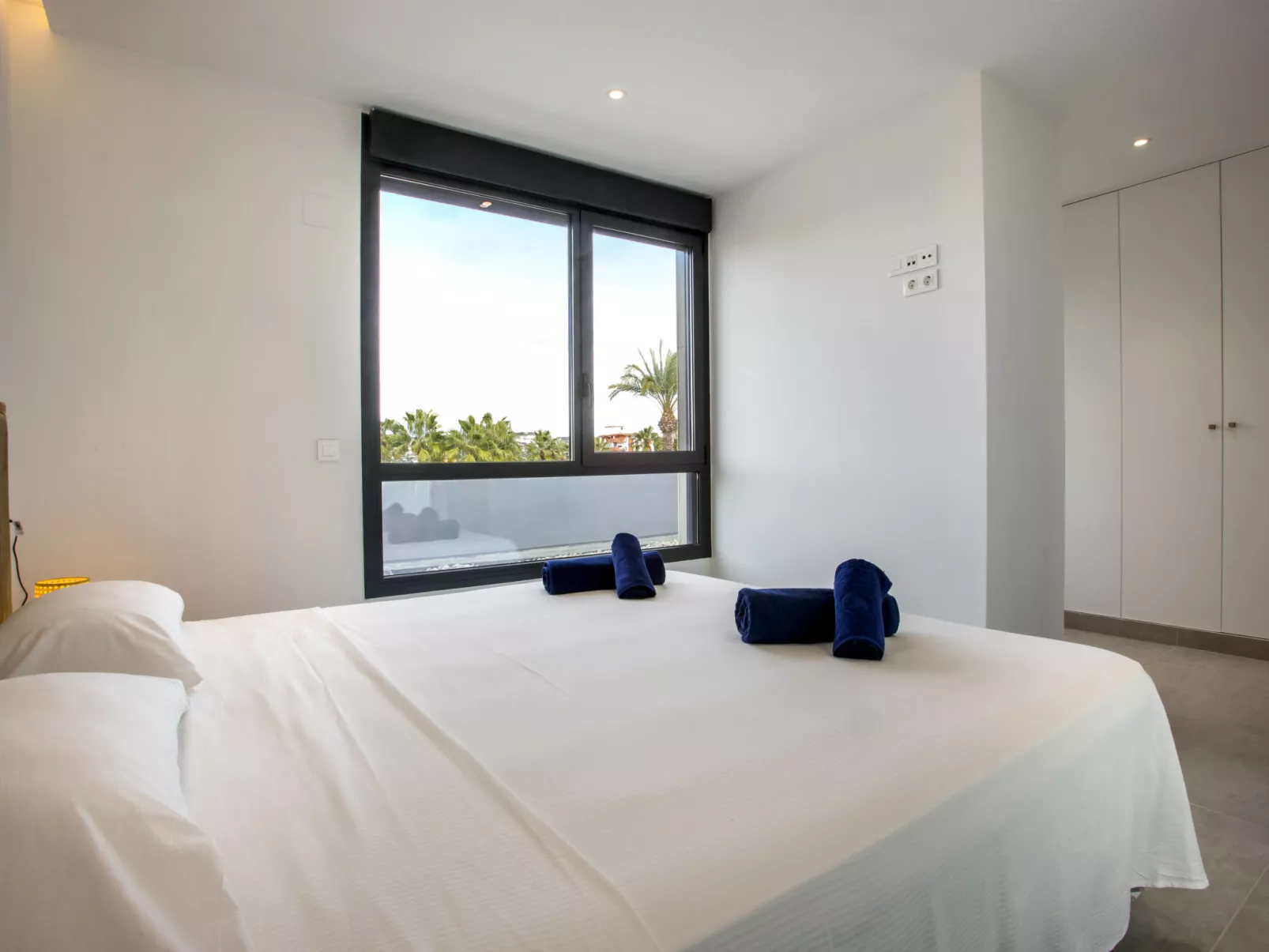 Golden Ray Duplex-Inside