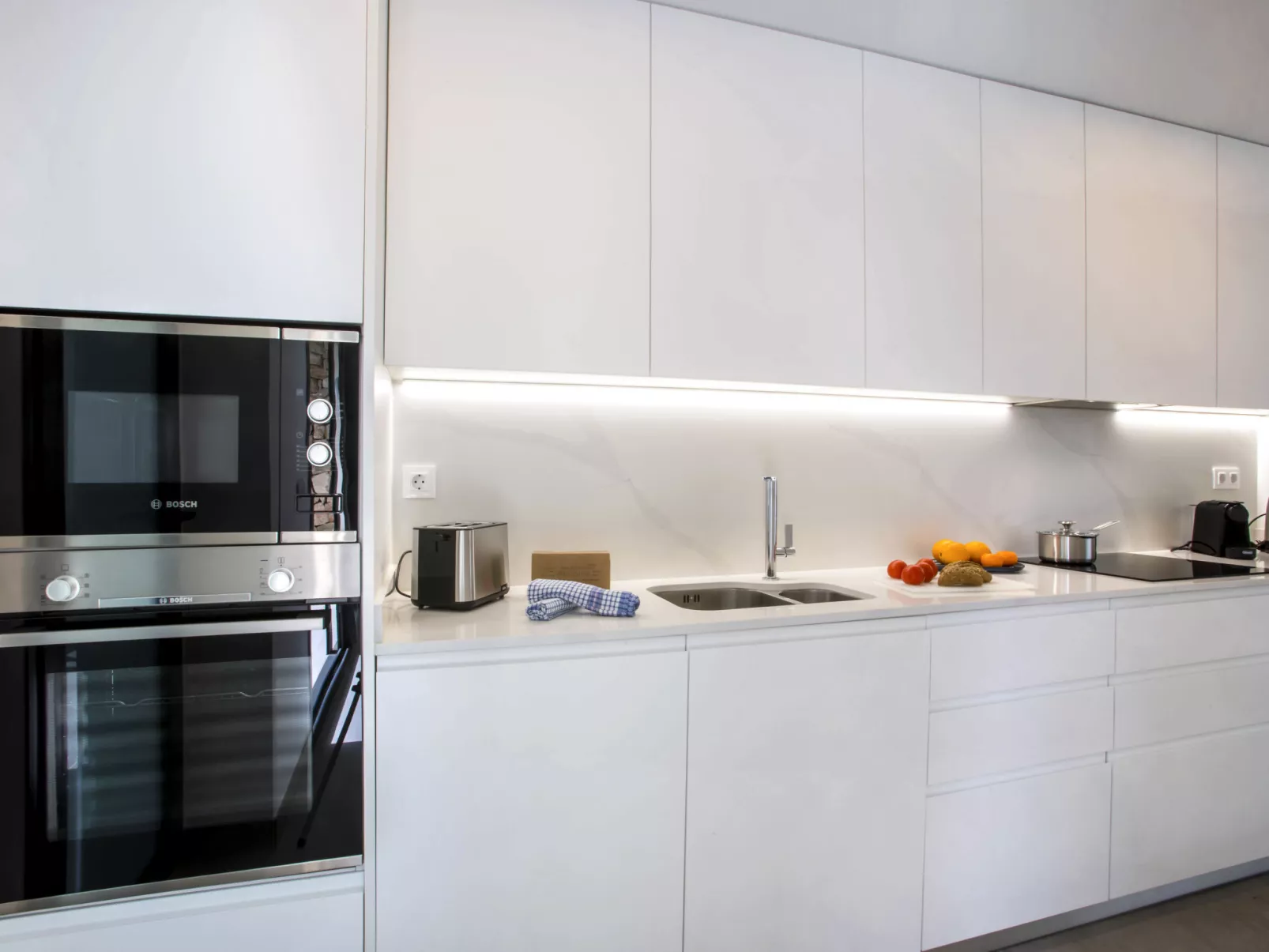 Golden Ray Duplex-Inside