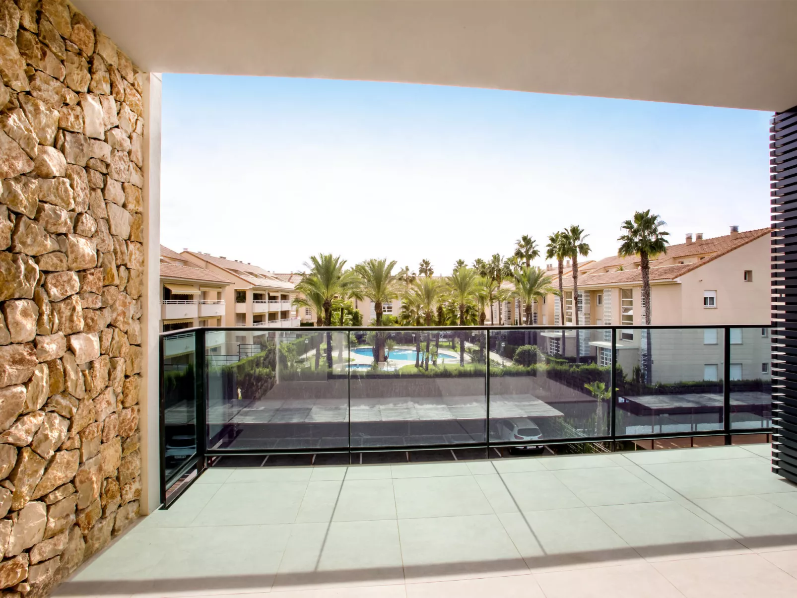 Golden Ray Duplex-Outside