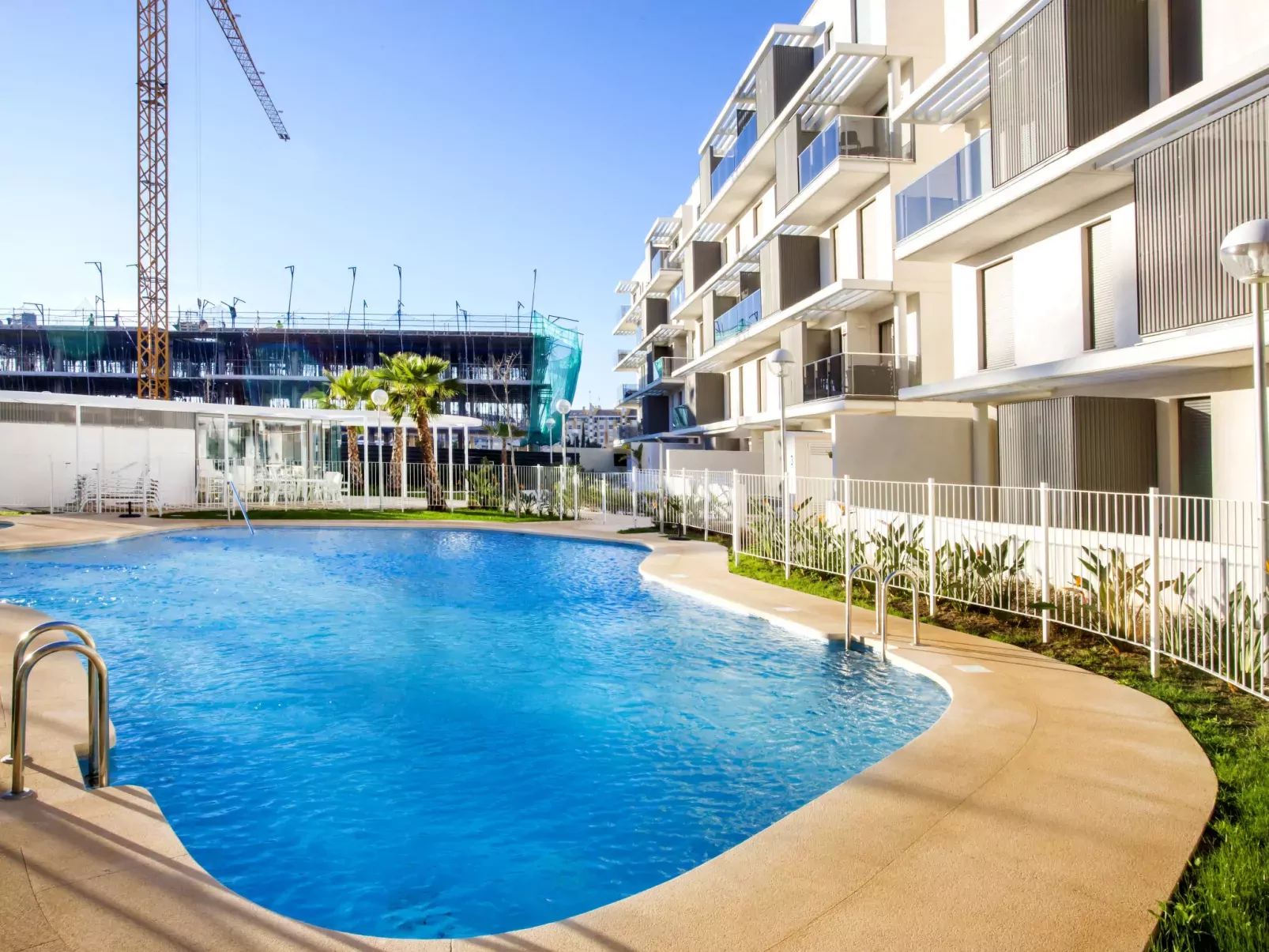 Marina Real III-Outside