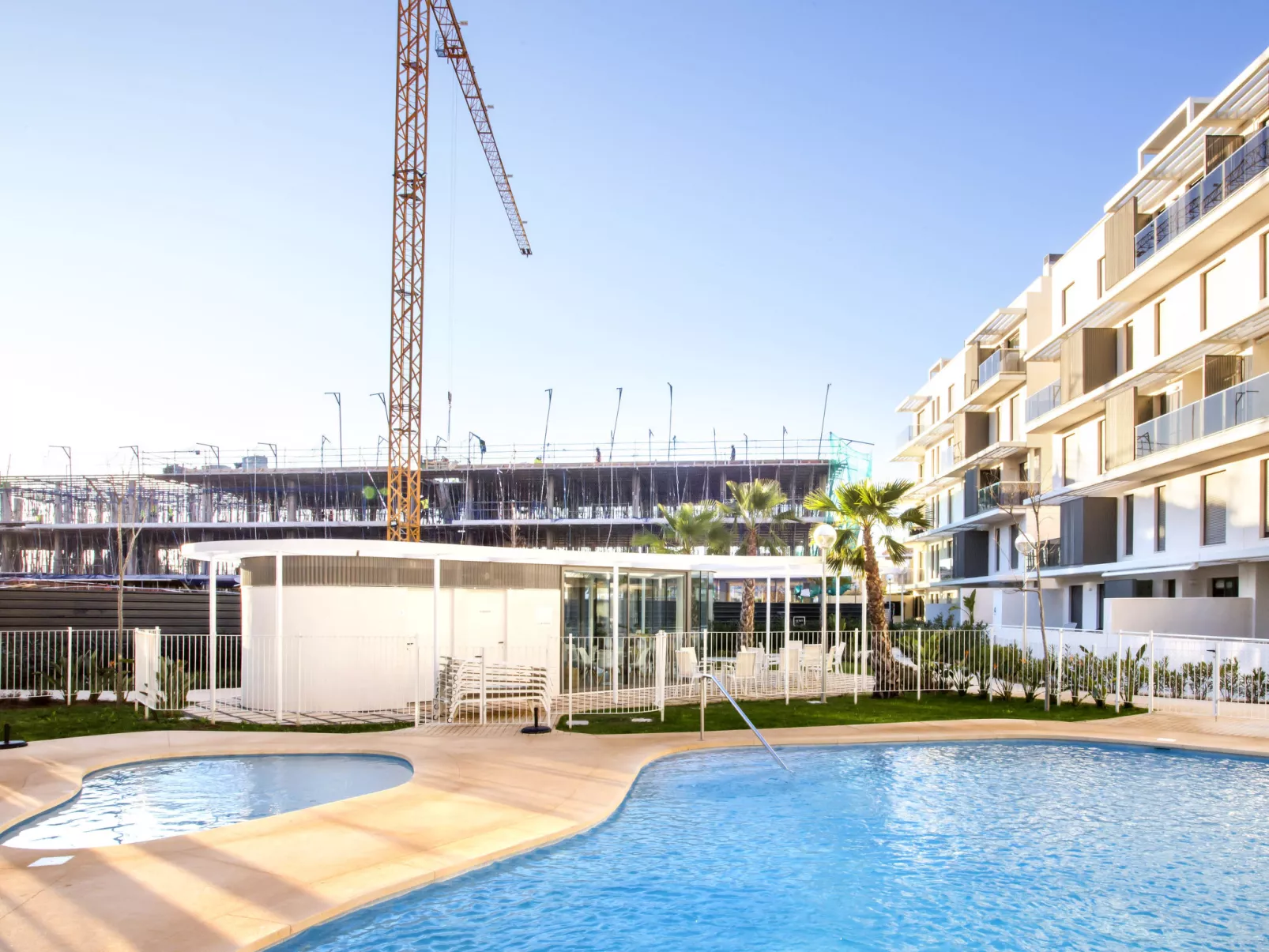Marina Real III-Outside