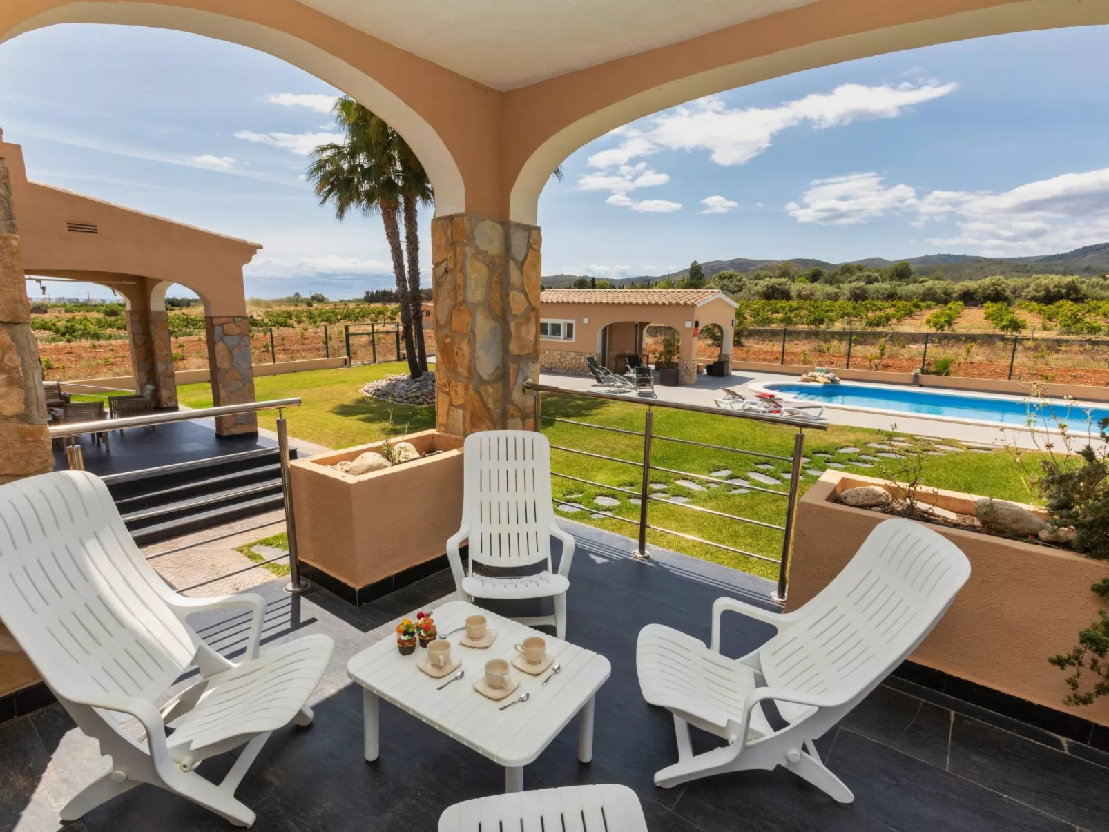 Finca Villa Roig-Outside