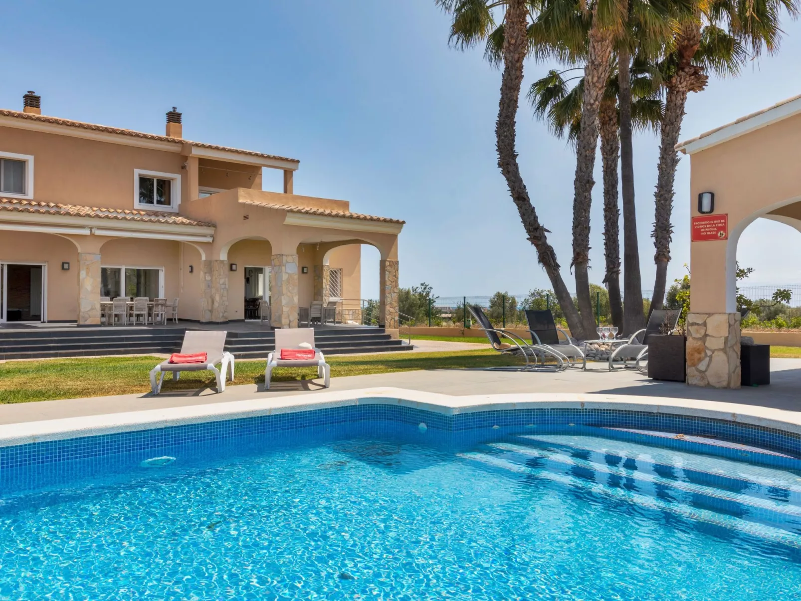 Finca Villa Roig-Outside