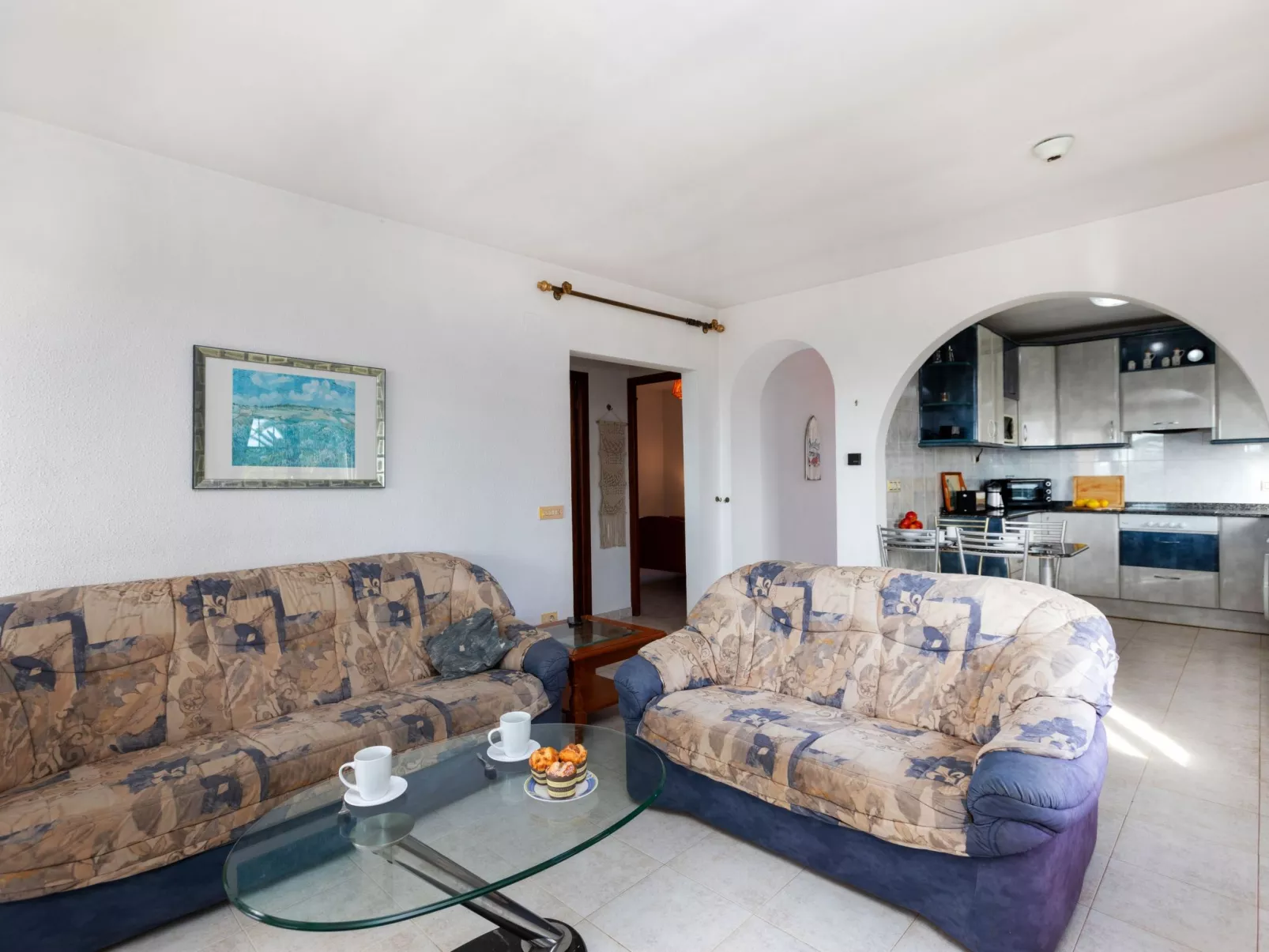 Tres Flores-Inside