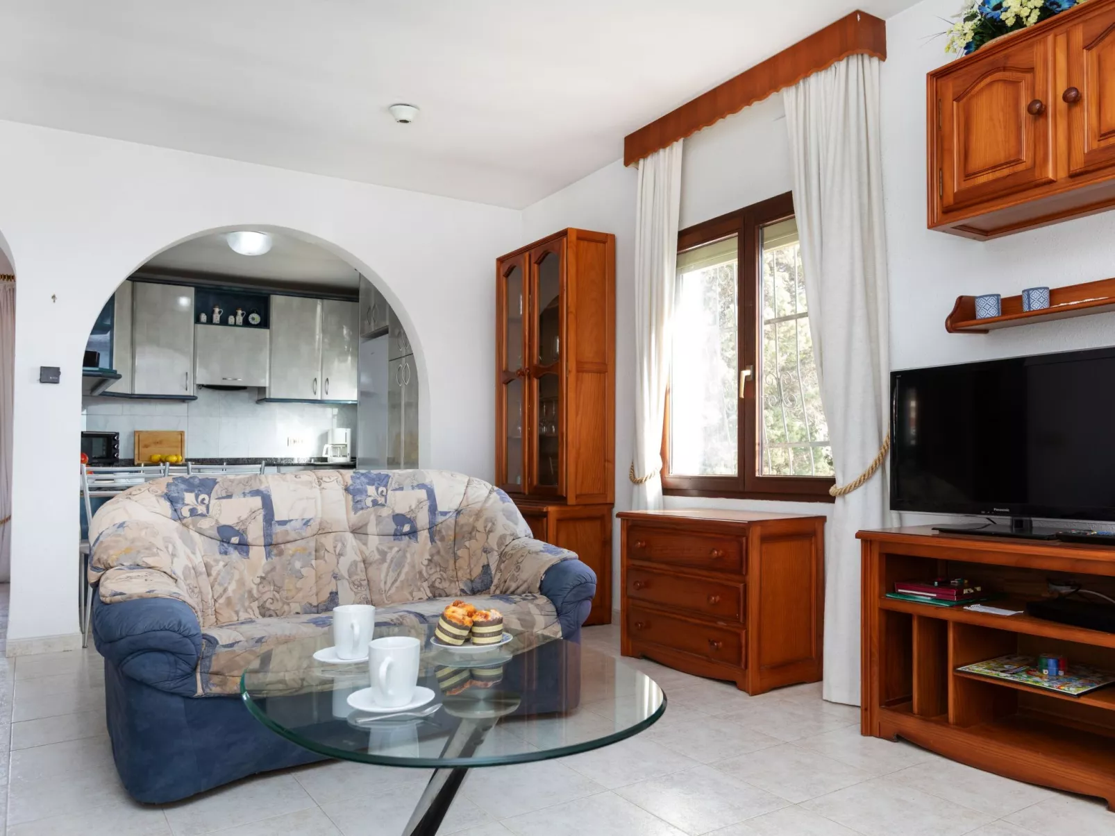 Tres Flores-Inside