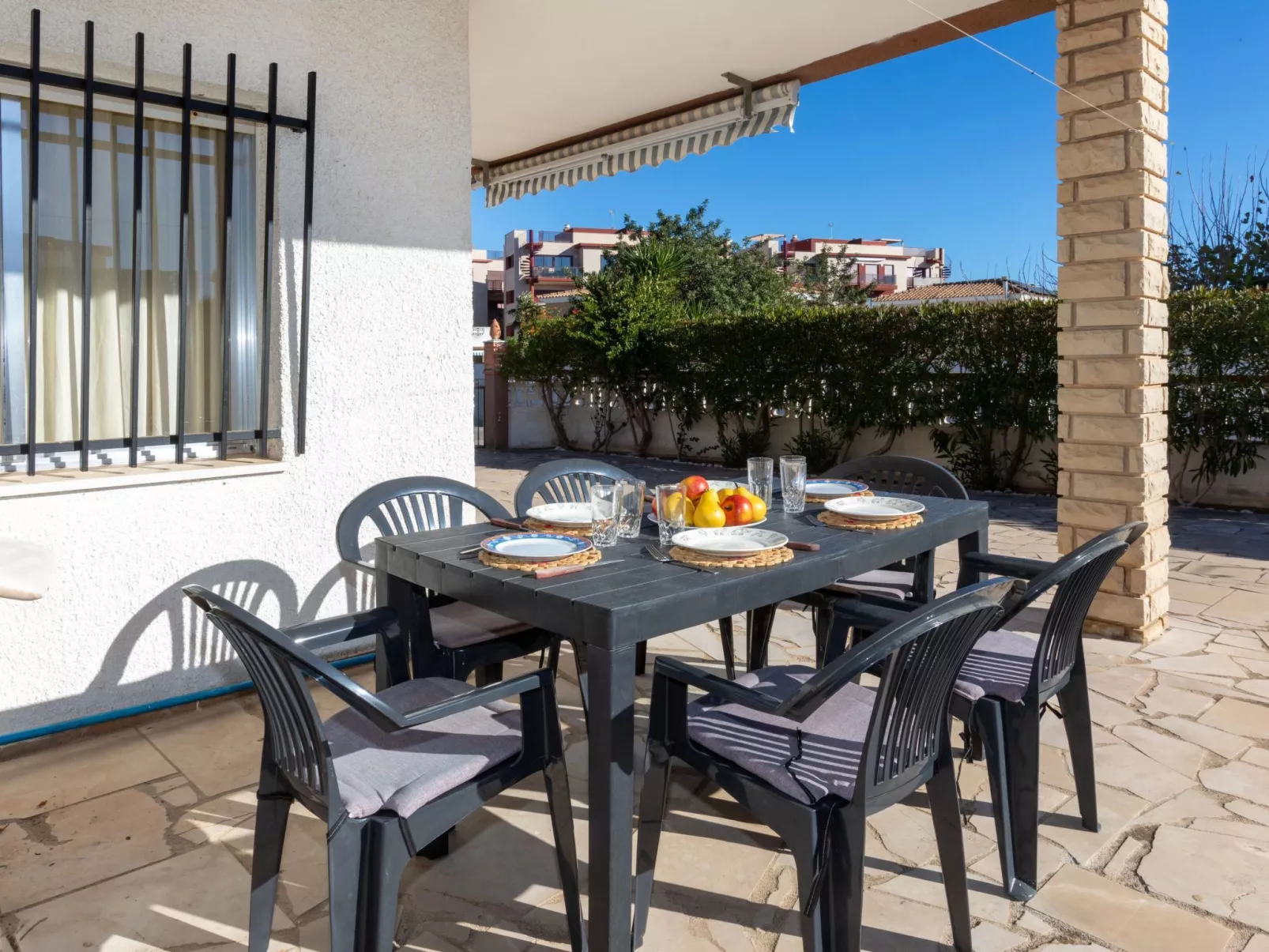 Villa Remedio-Outside