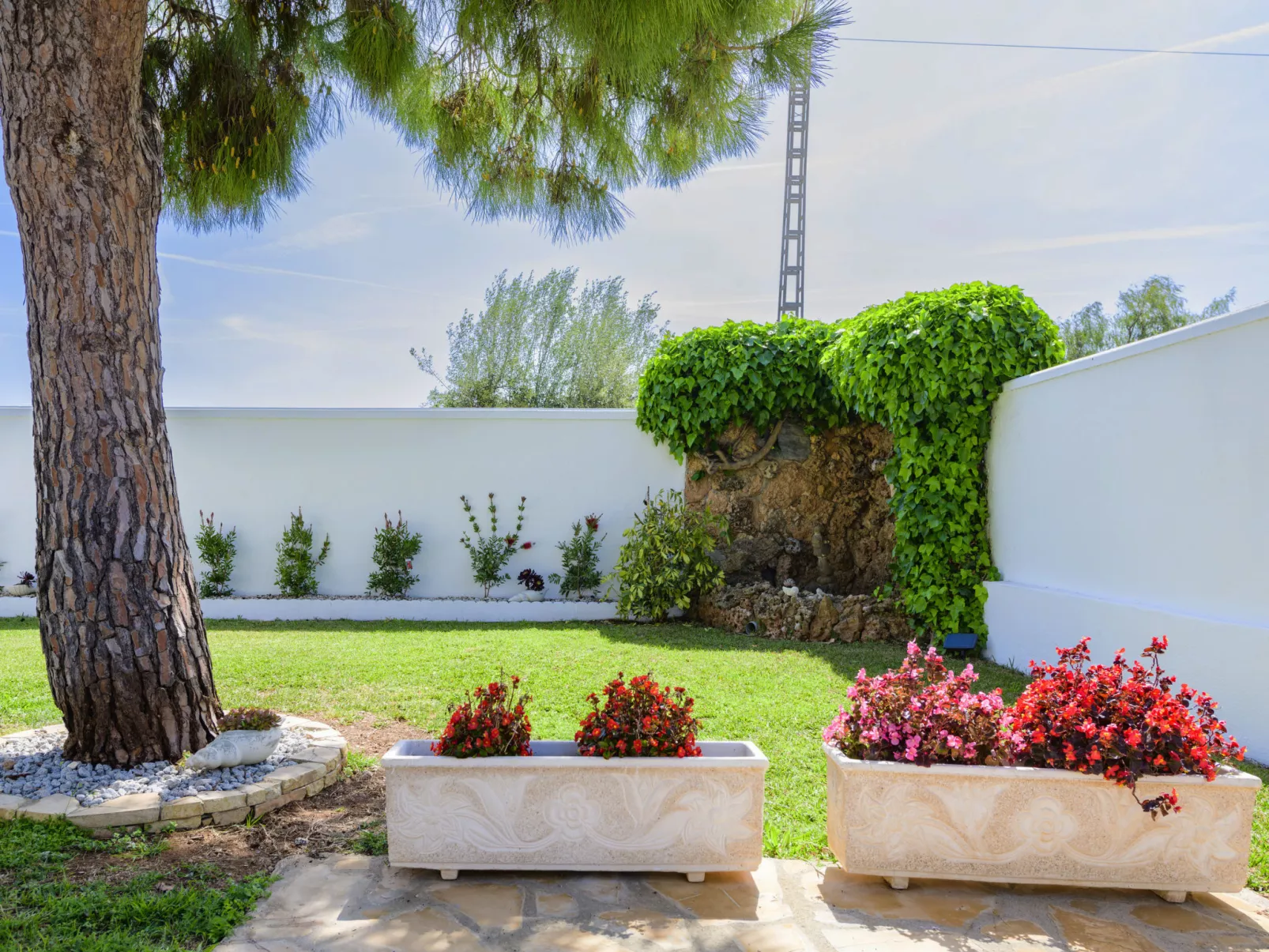 Villa Lolin-Outside