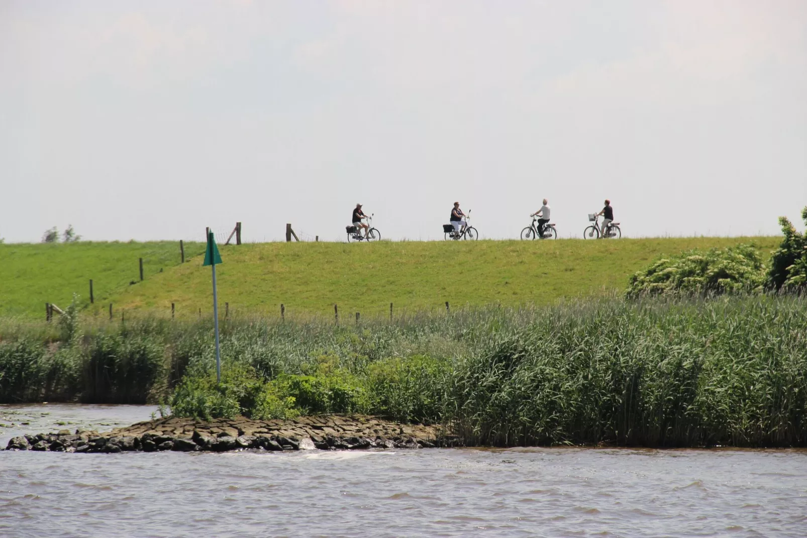 Vakantiehuisje 3 Aarde Groene Camping Lage Zwaluwe-Gebiete Sommer 5 km