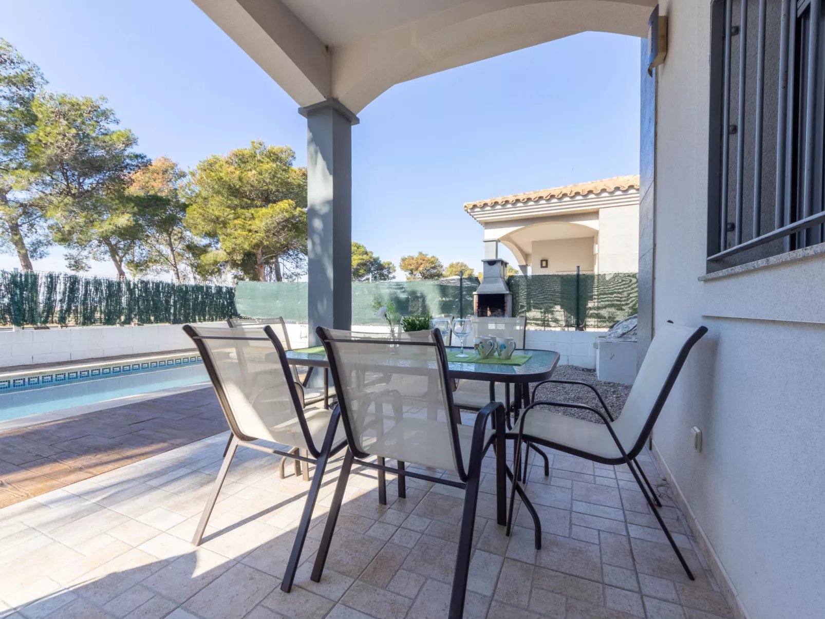 Gaviota 16-Outside