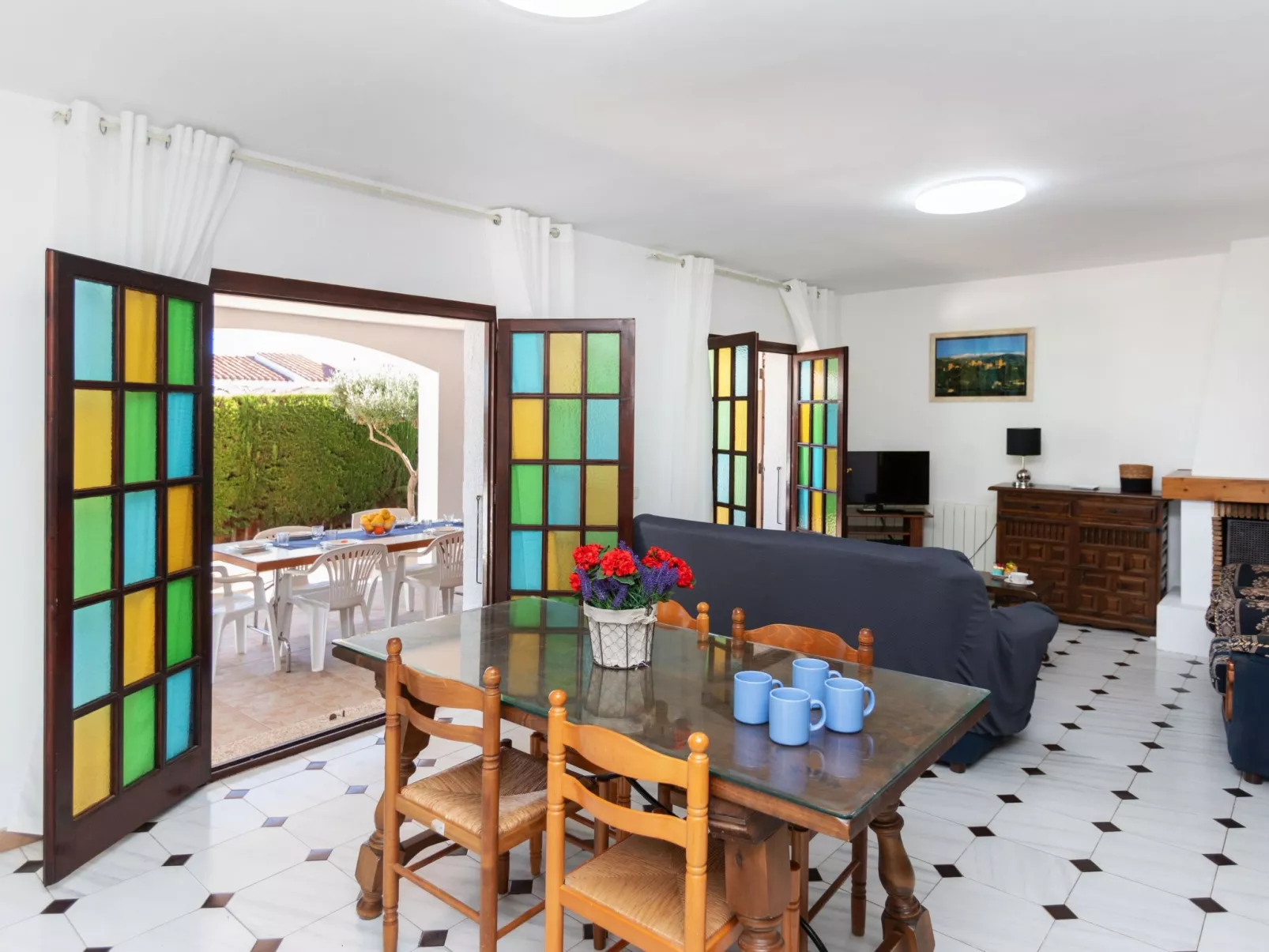 Villa Dorada-Inside