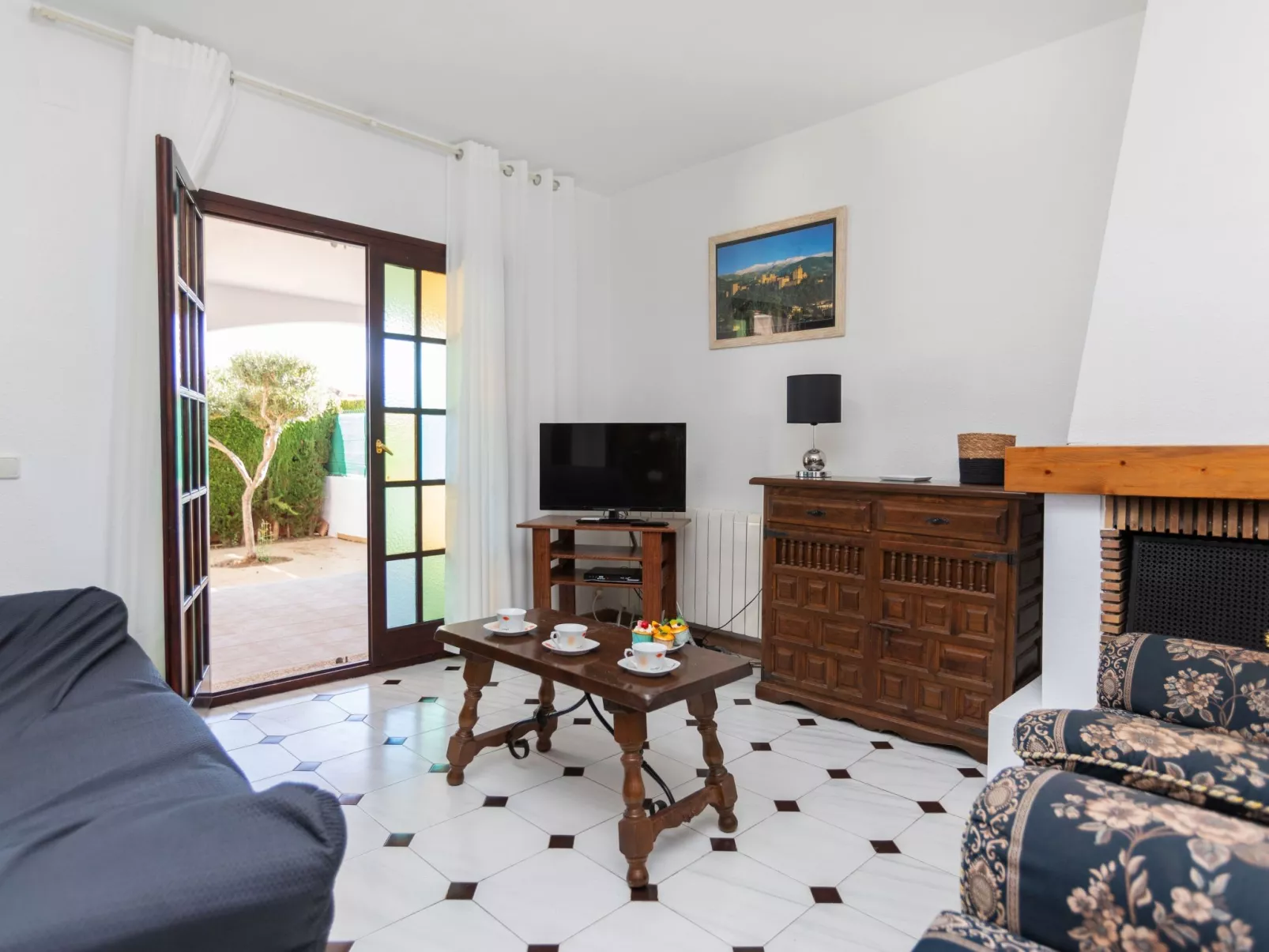 Villa Dorada-Inside