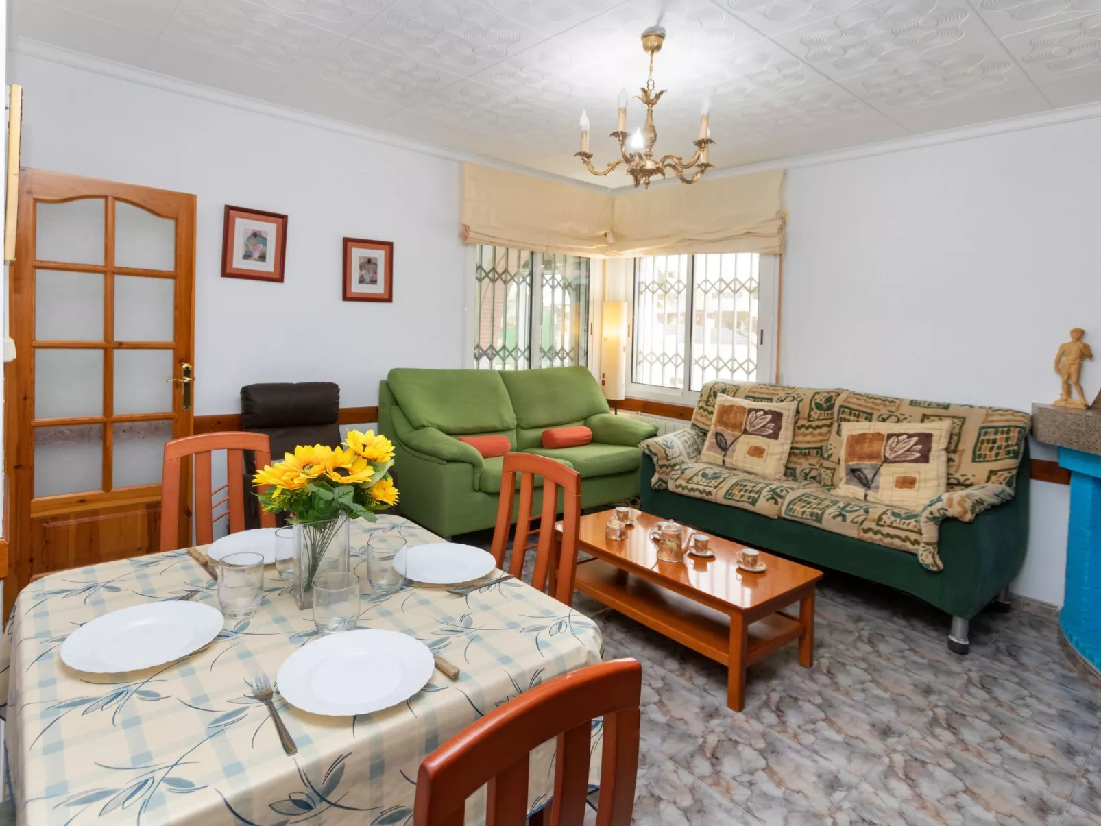 Villa Cristal-Inside