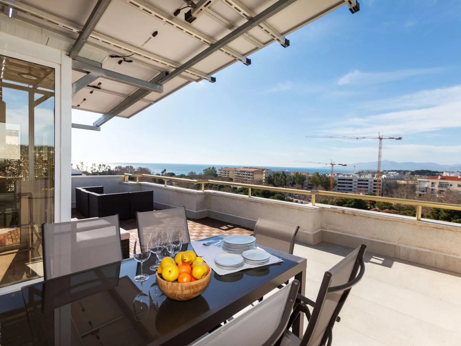 Luxury Atic Cambrils-Outside