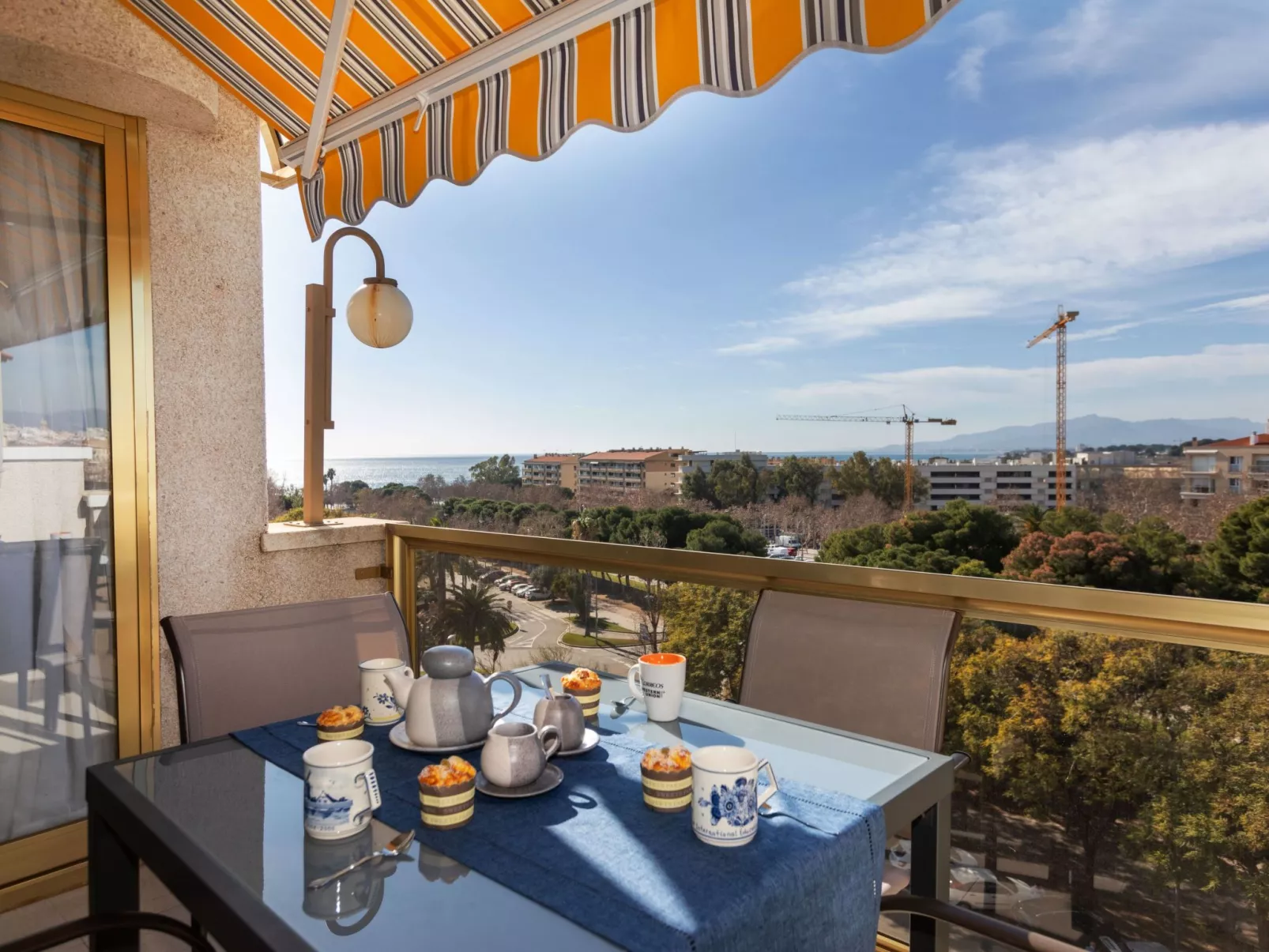Luxury Atic Cambrils-Outside