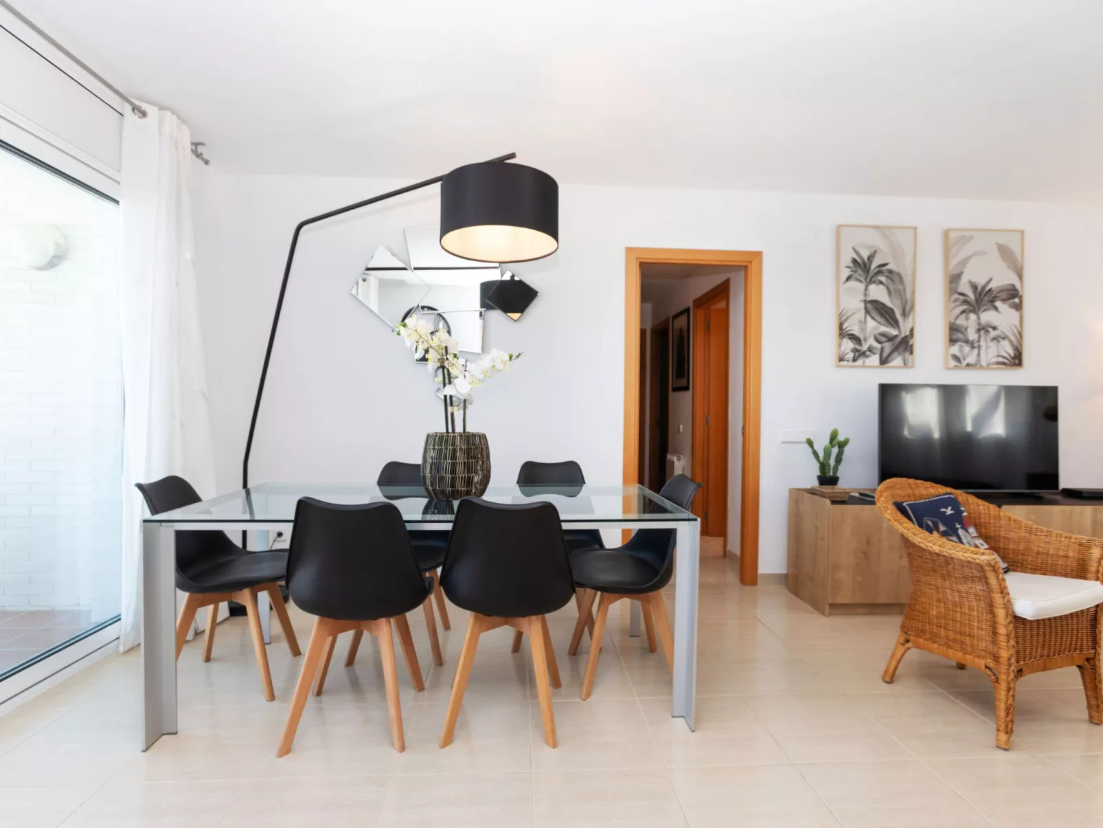 Punta Prima-Inside