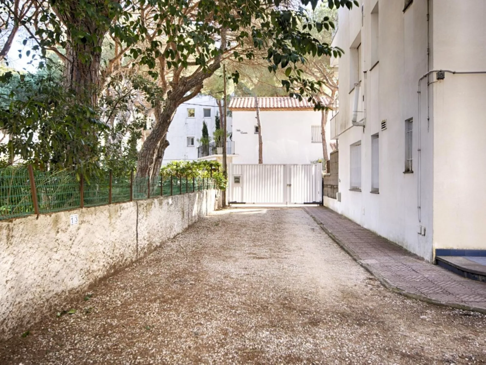 Mar D'Aro-Outside