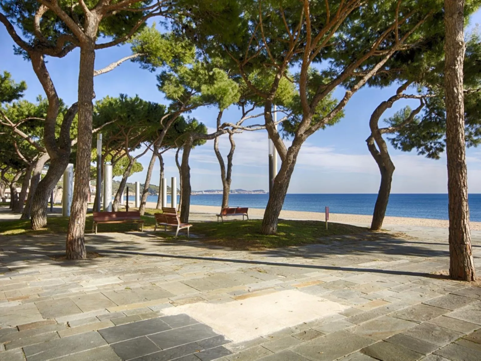 Mar D'Aro-Outside