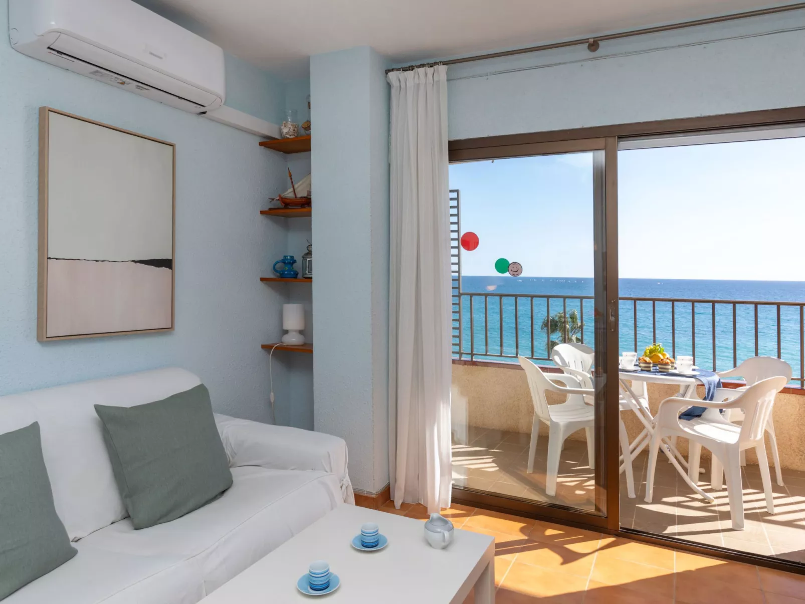 Seafront Apartment Torre Valentina-Inside