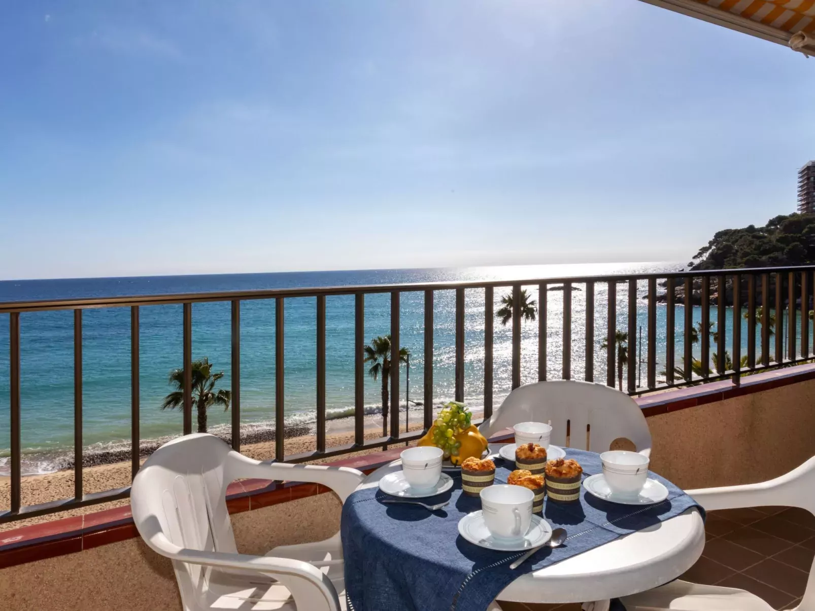 Seafront Apartment Torre Valentina-Outside