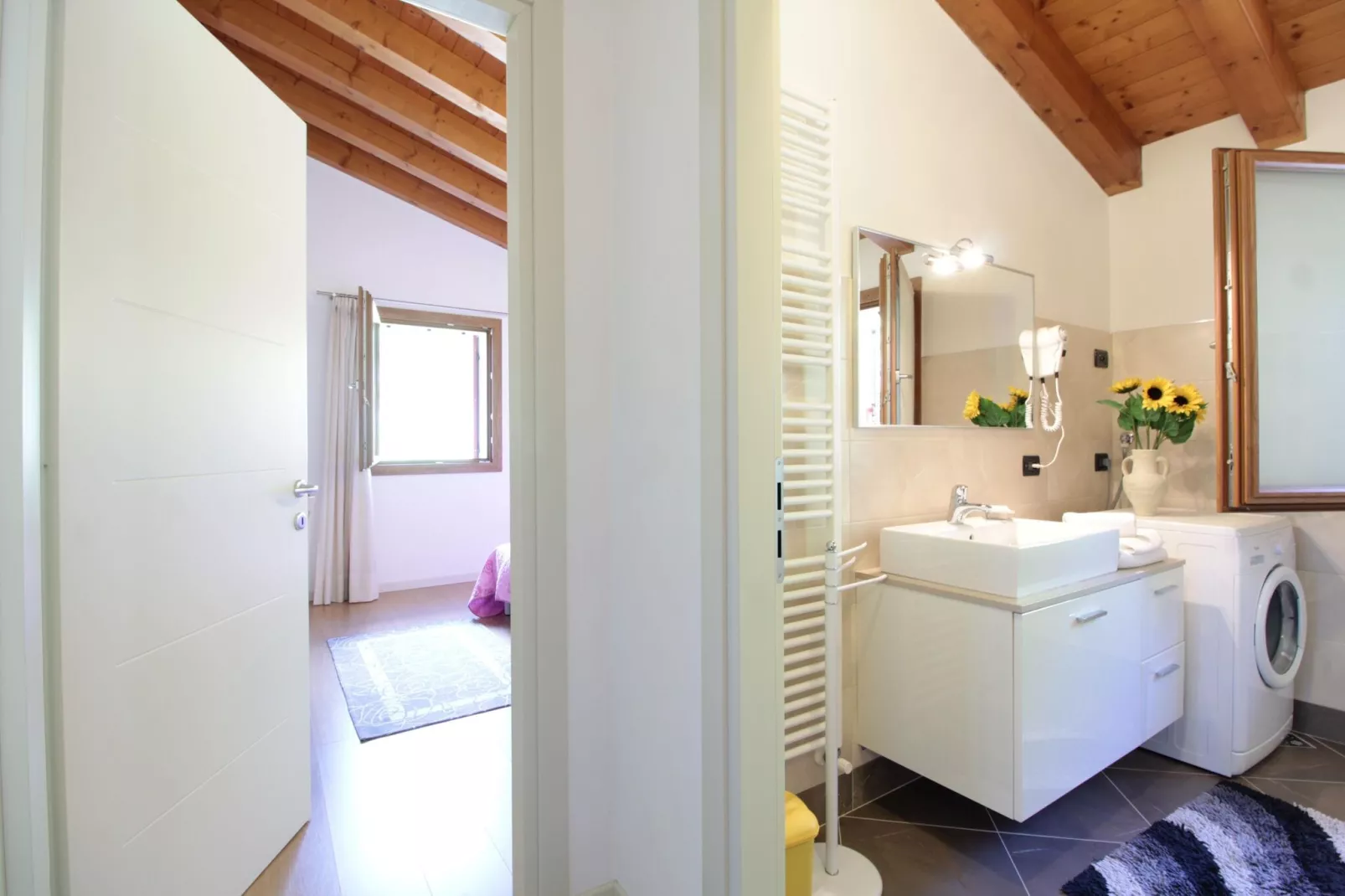 Riva dei Tor-Bathroom