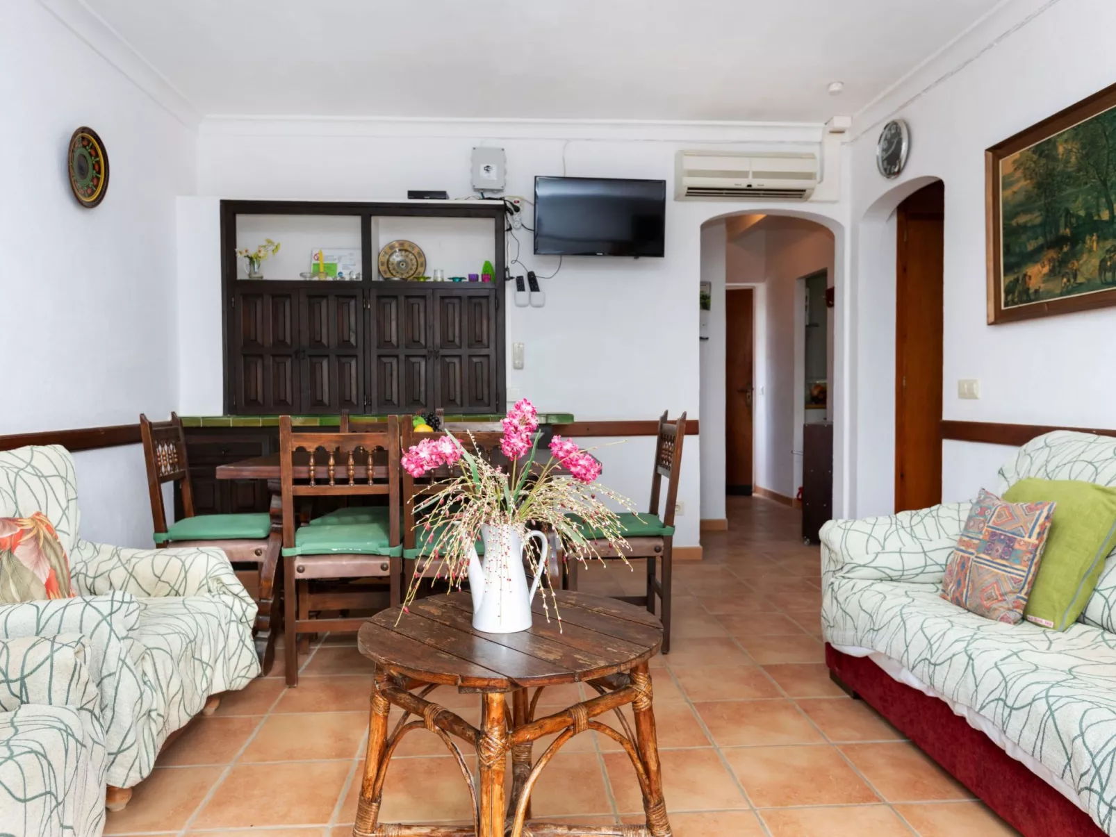 Adelfa apt 6-Inside
