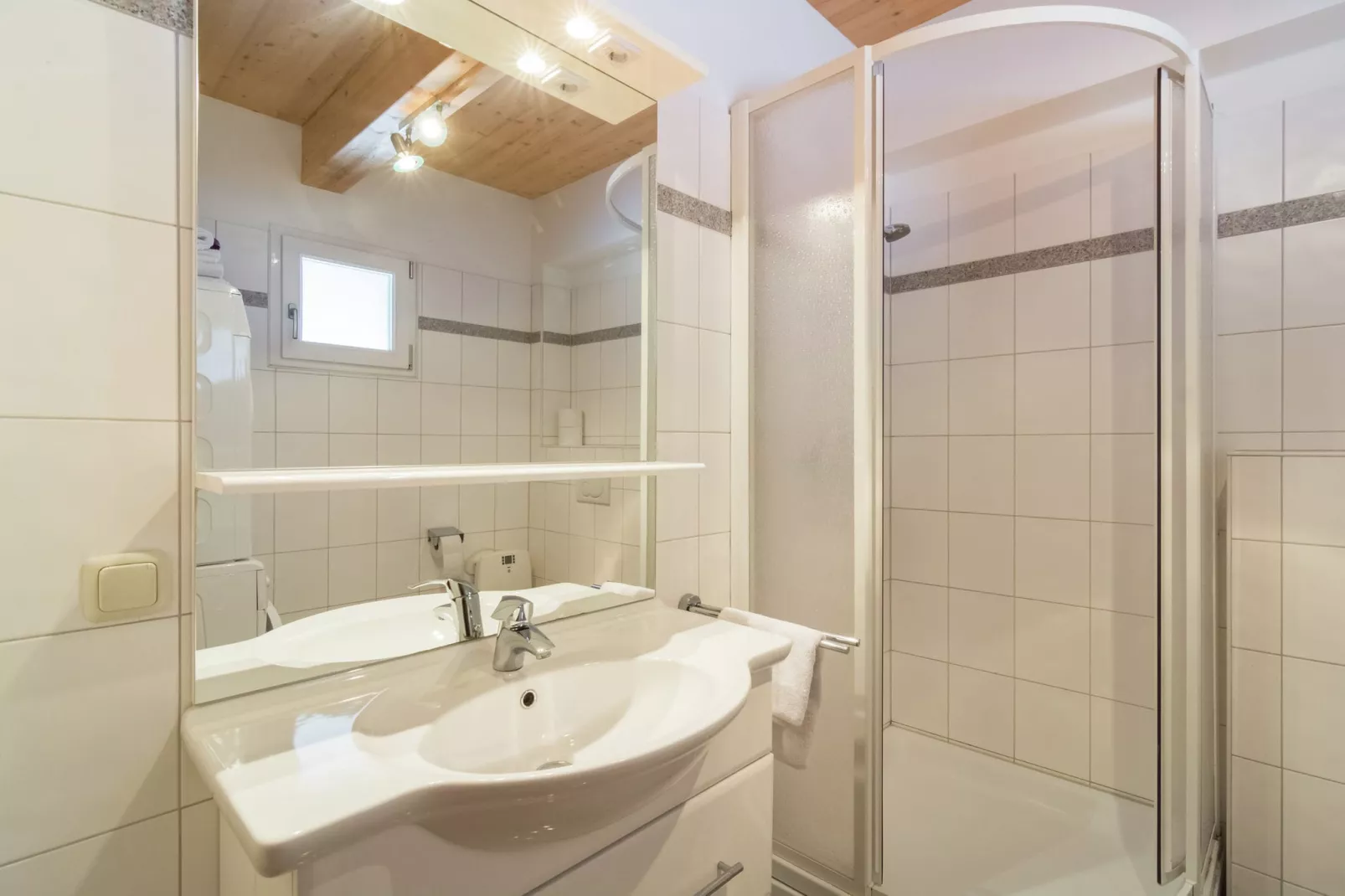 Chalet in Austria-Bathroom