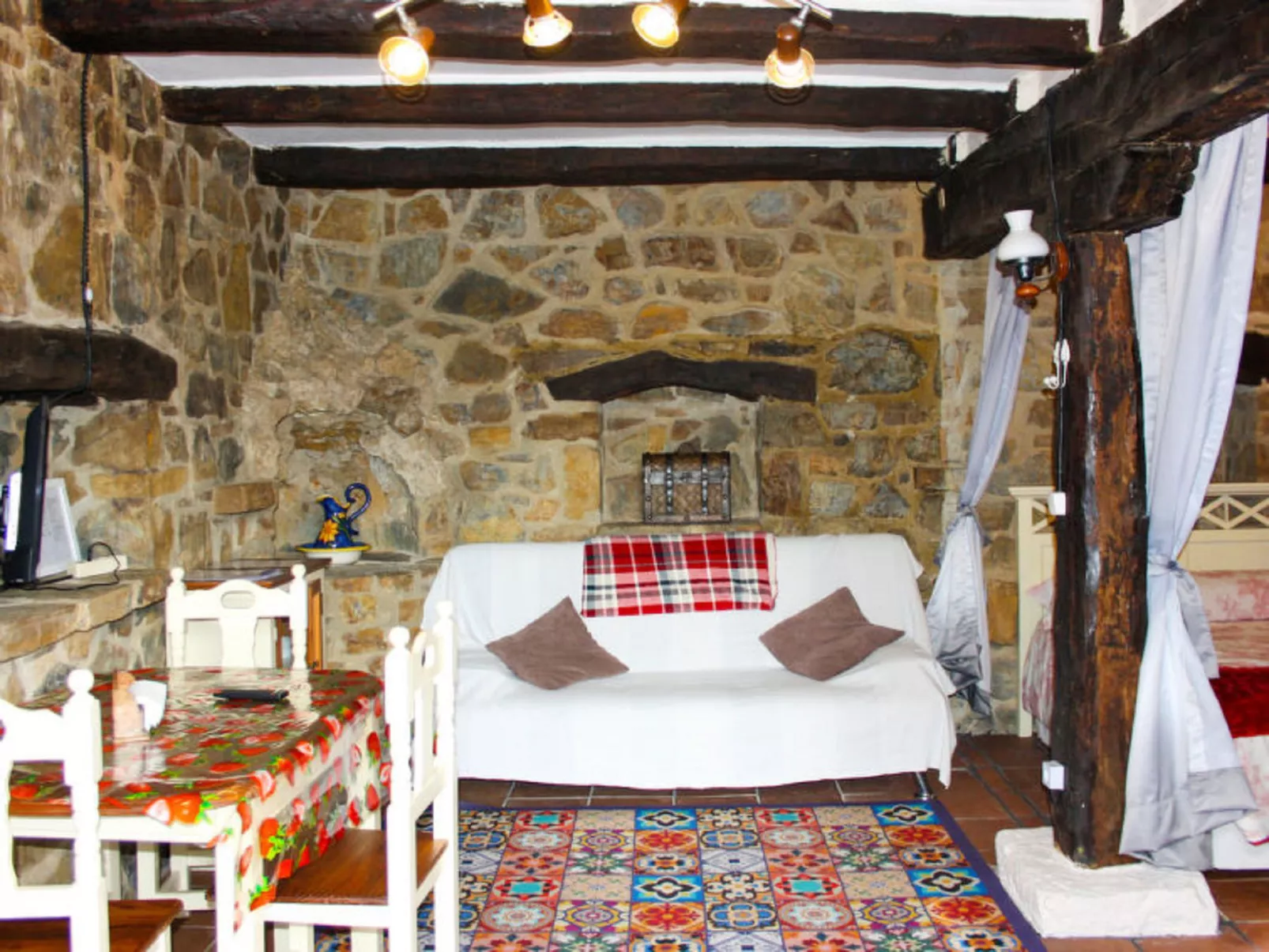 Potes Vinon - Cabaña-Inside