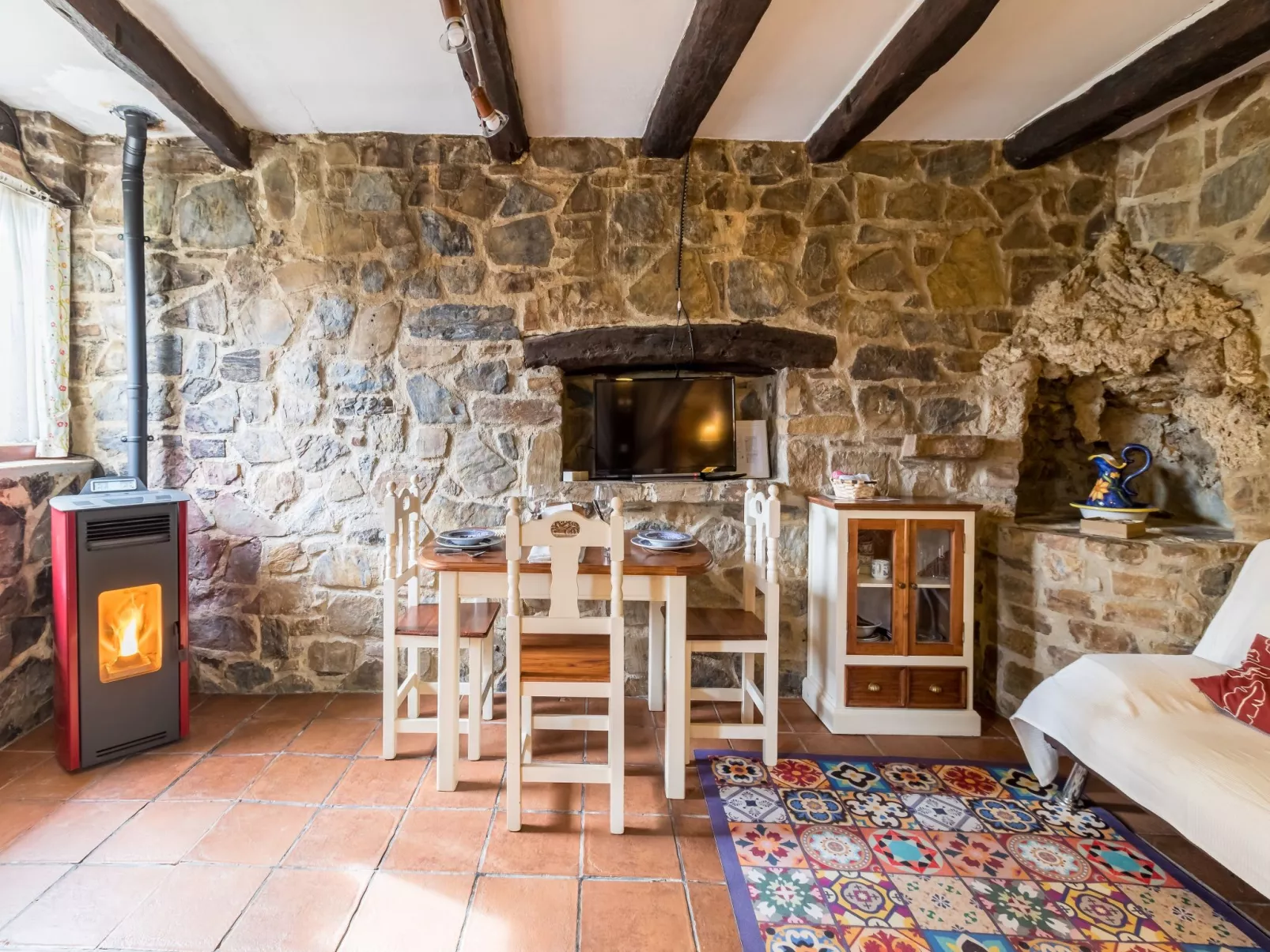 Potes Vinon - Cabaña-Inside