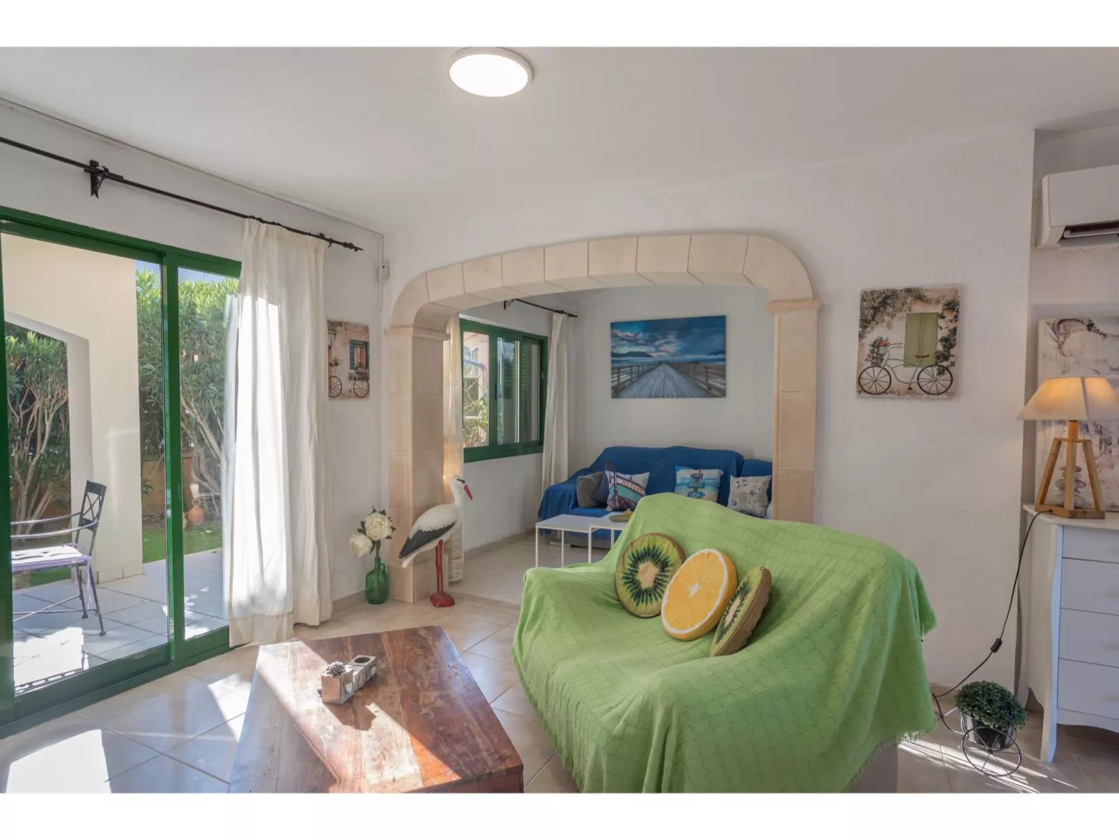 Sunwing Beach-Inside